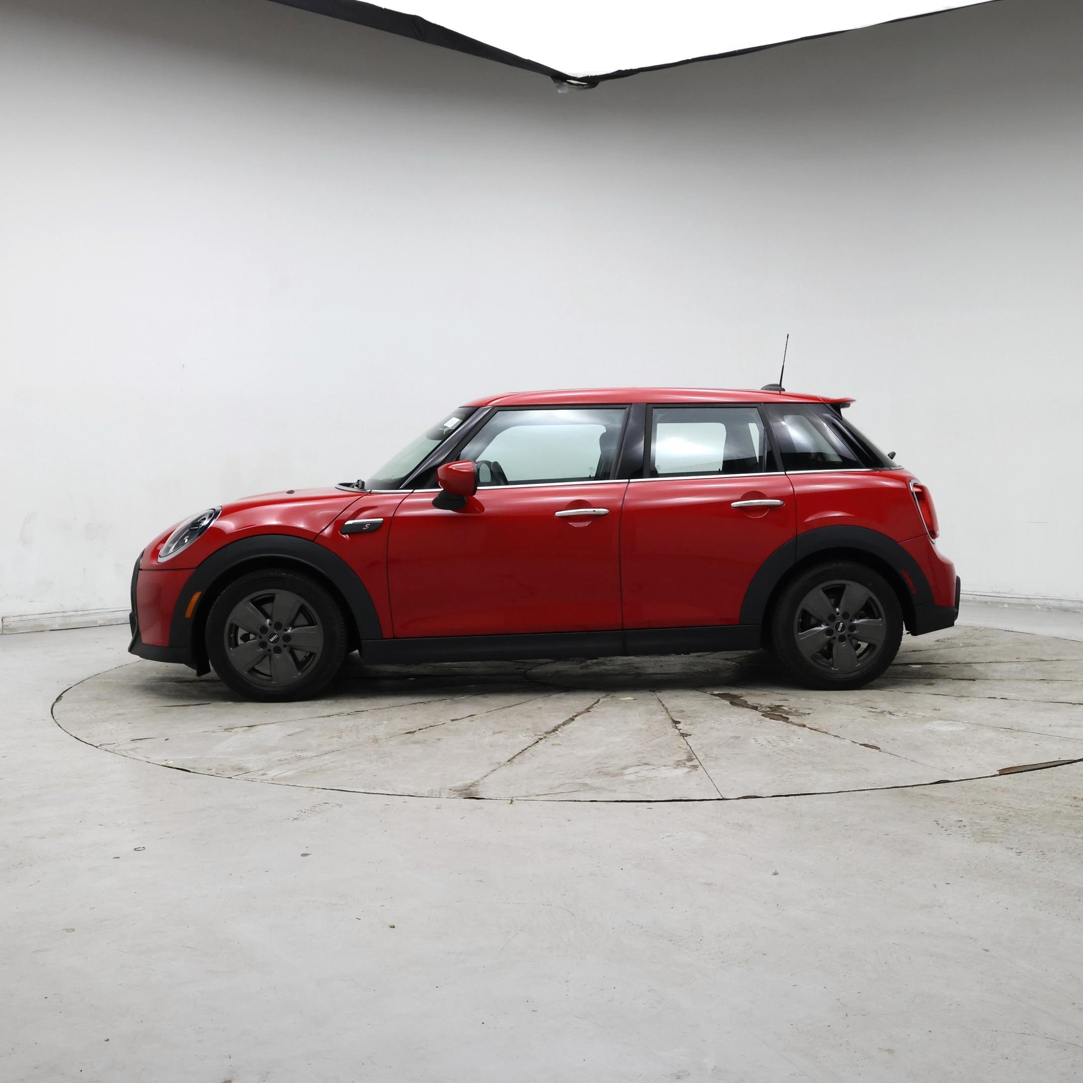 Thumbnail: 2022 MINI Cooper Hardtop - 3