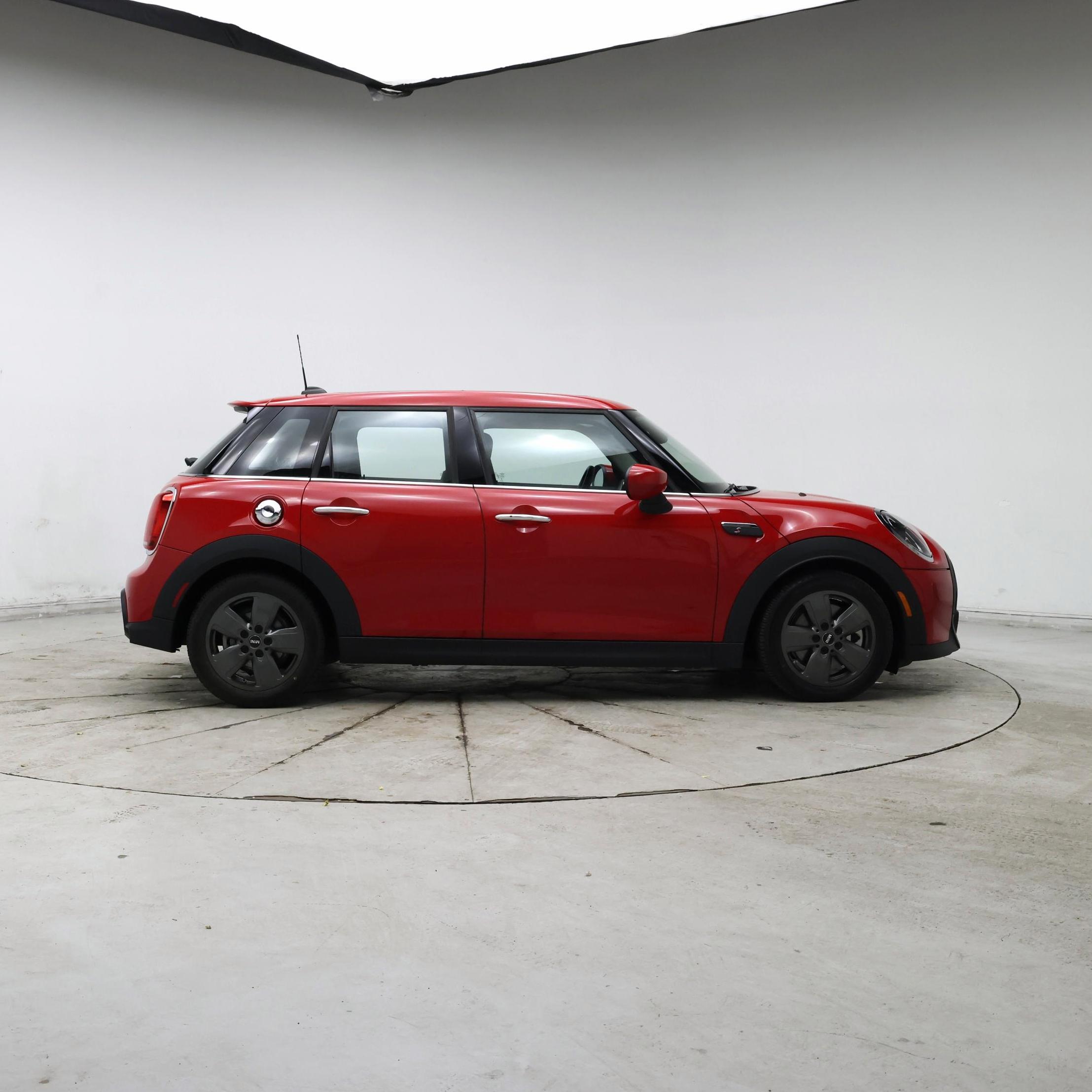 Thumbnail: 2022 MINI Cooper Hardtop - 7