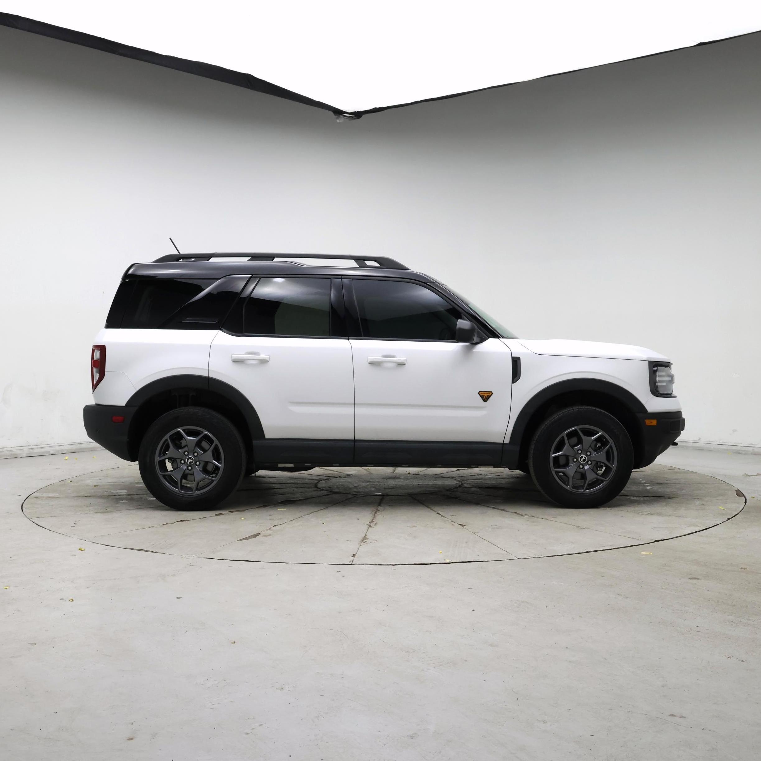 Thumbnail: 2022 Ford Bronco Sport - 7