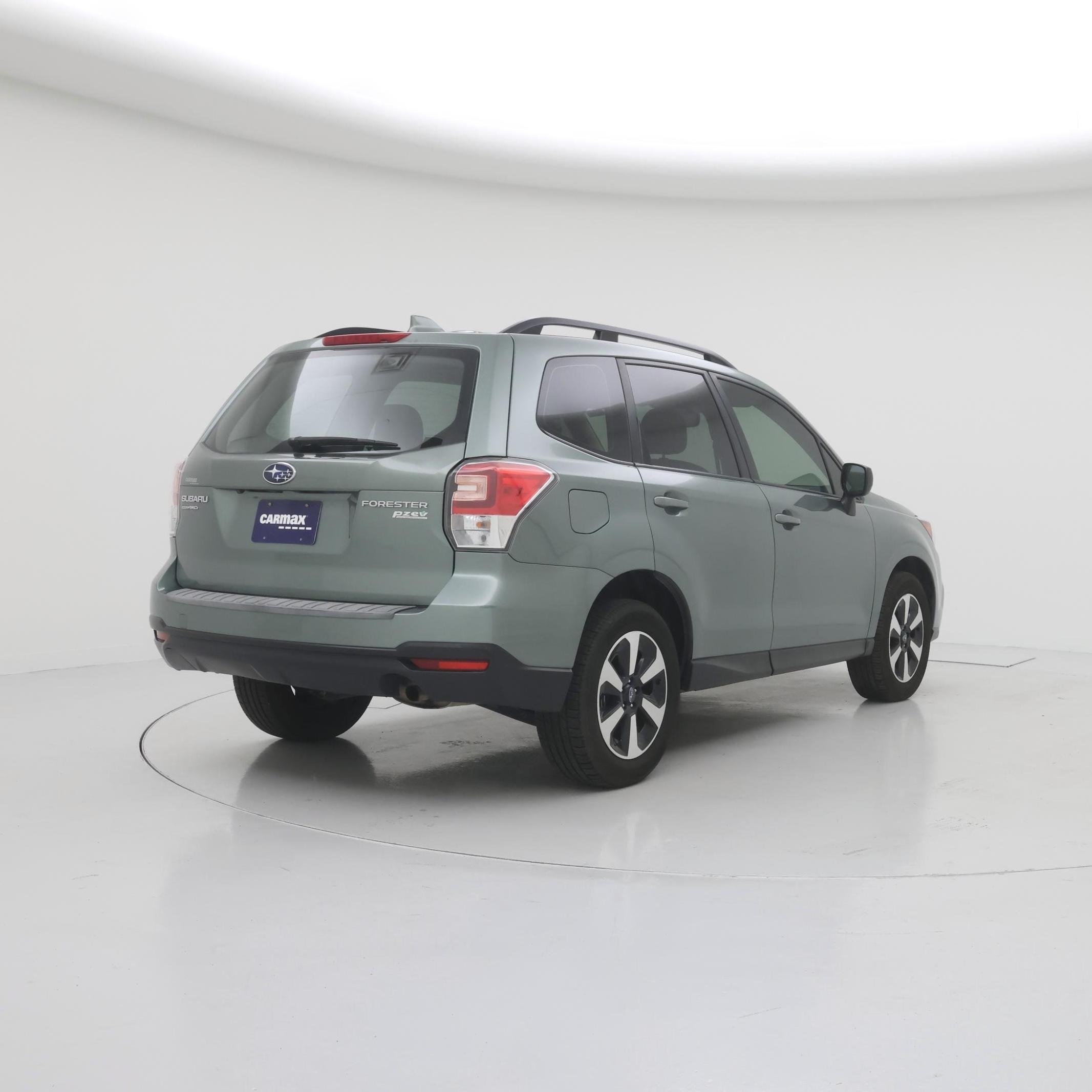 Thumbnail: 2017 Subaru Forester - 8