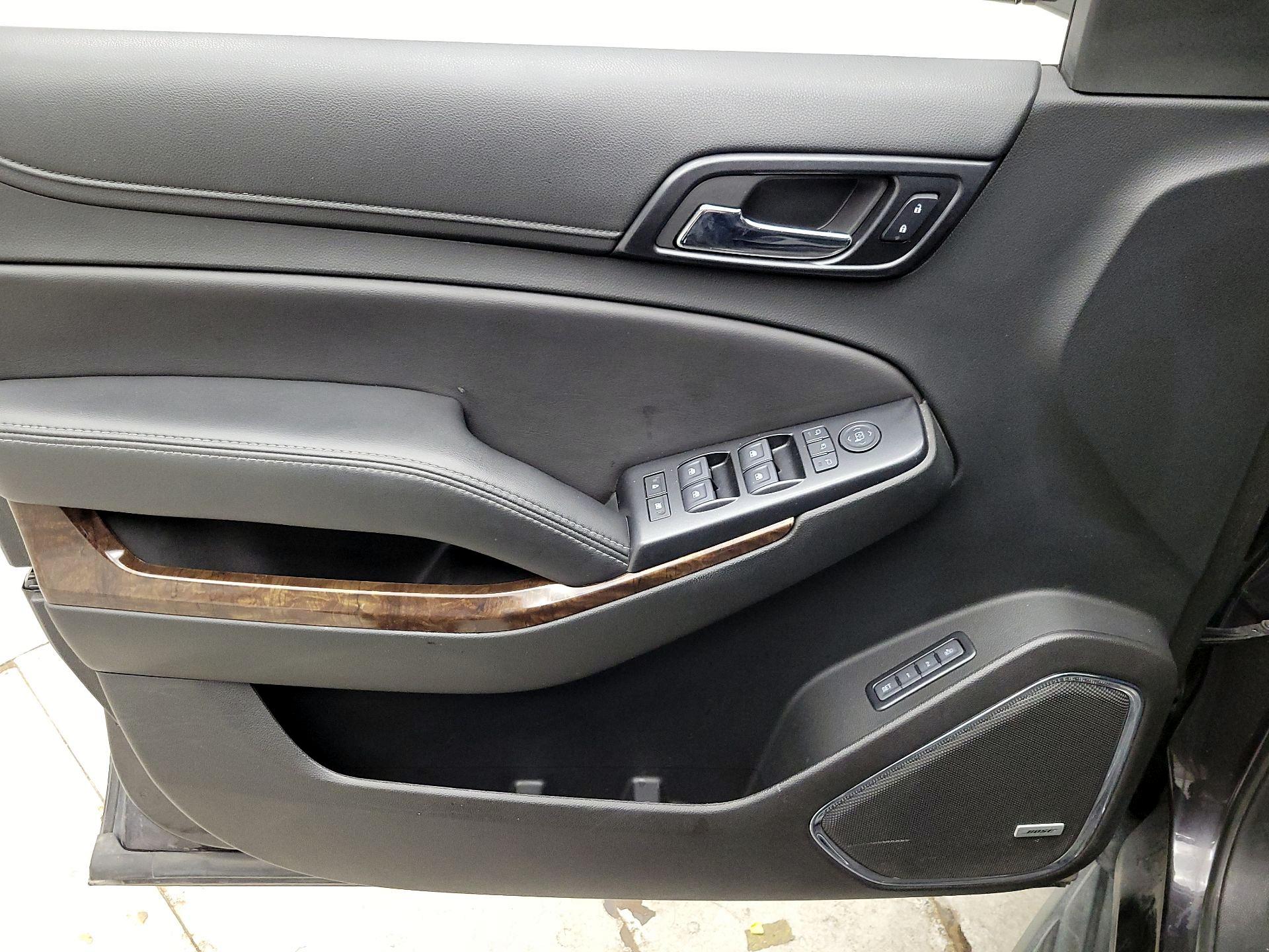 Thumbnail: 2018 Chevrolet Tahoe - 12