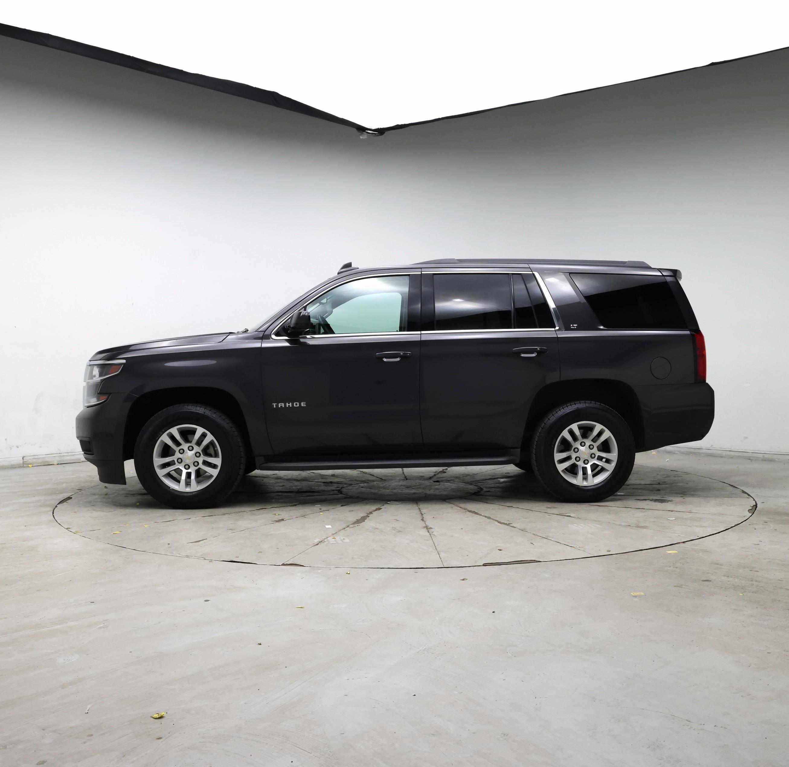 Thumbnail: 2018 Chevrolet Tahoe - 3