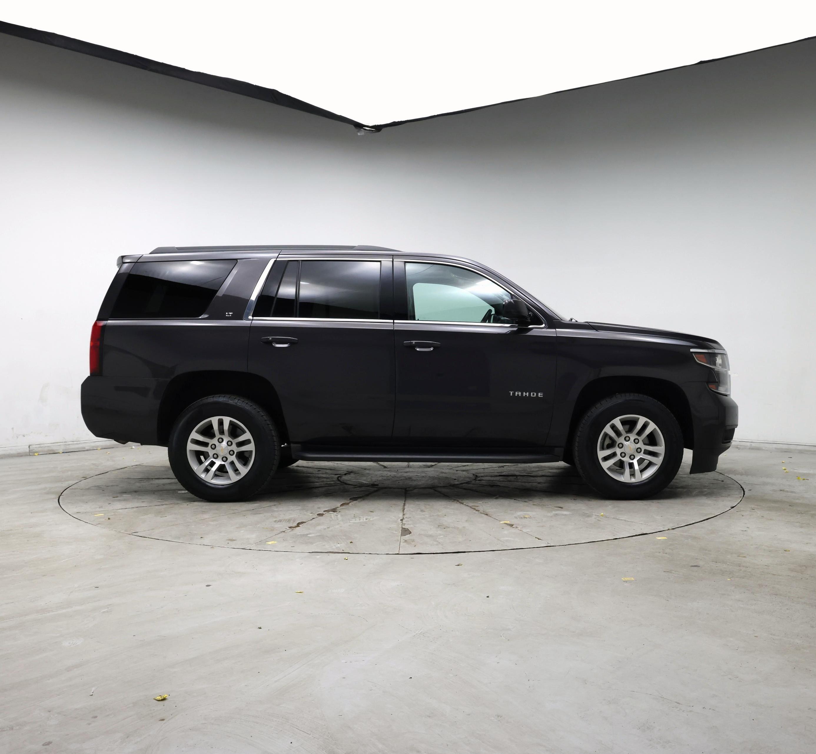Thumbnail: 2018 Chevrolet Tahoe - 7