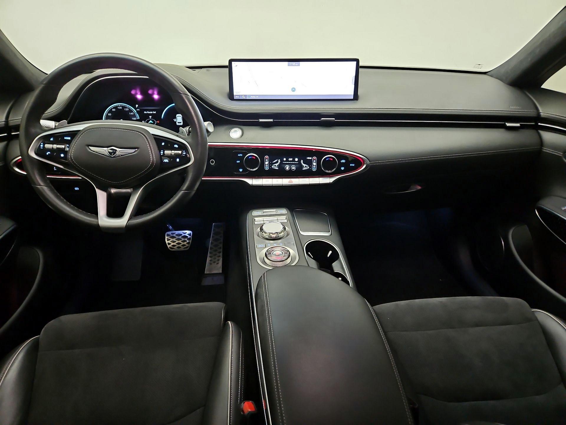 Thumbnail: 2022 Genesis GV70 - 9