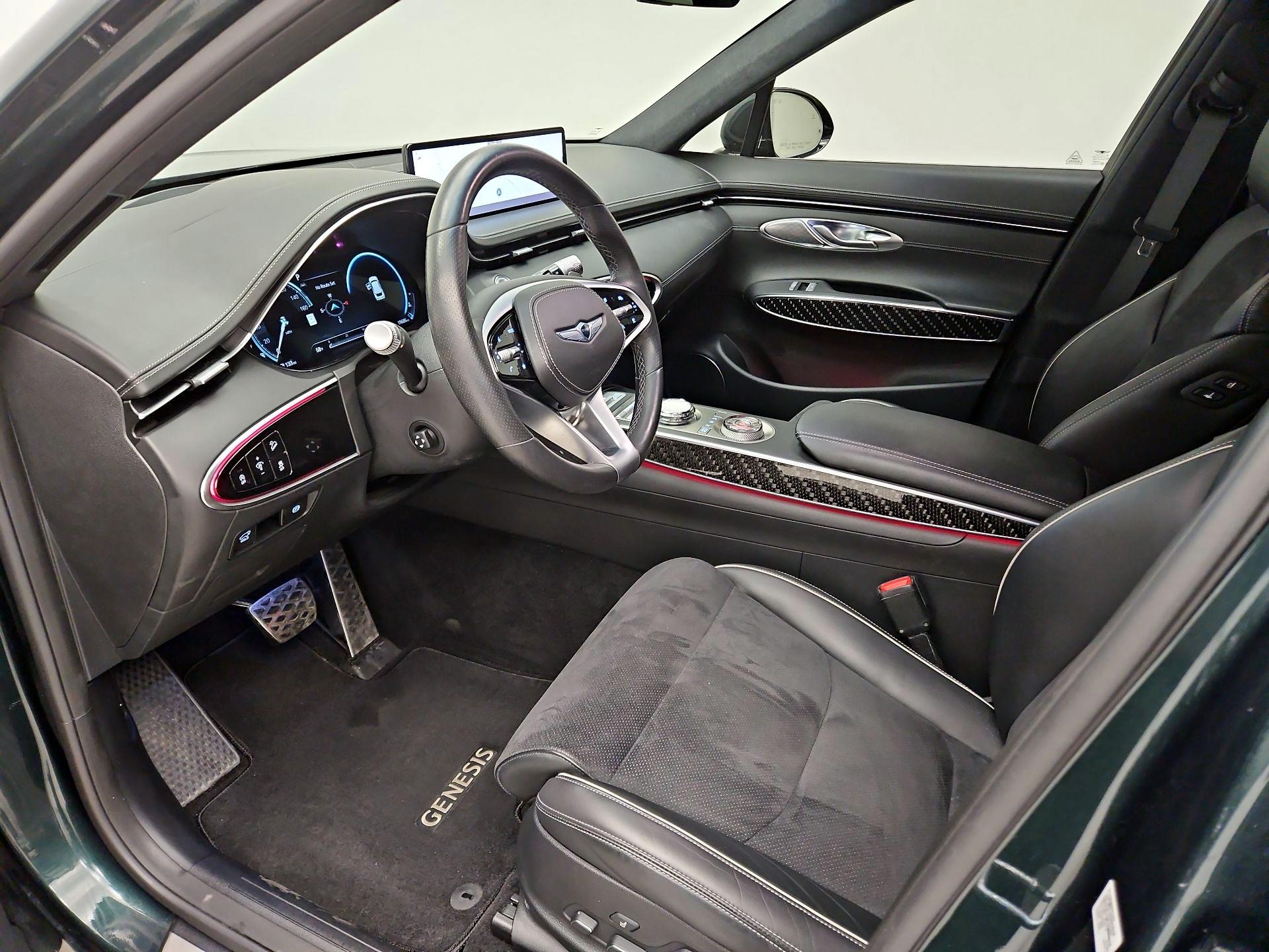 Thumbnail: 2022 Genesis GV70 - 11