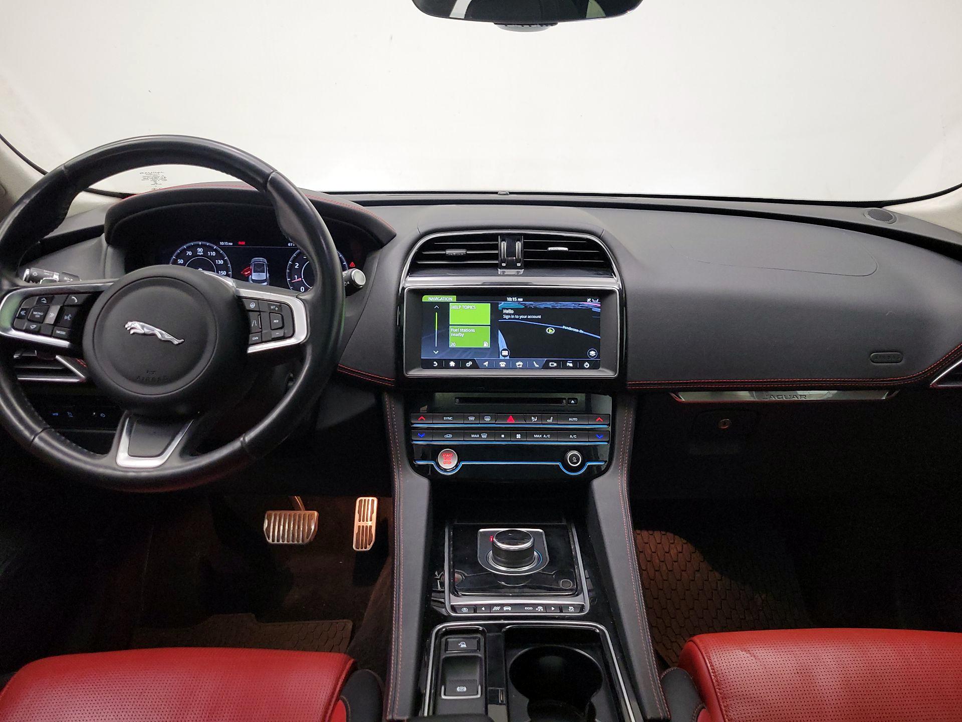 Thumbnail: 2020 Jaguar F-Pace - 9