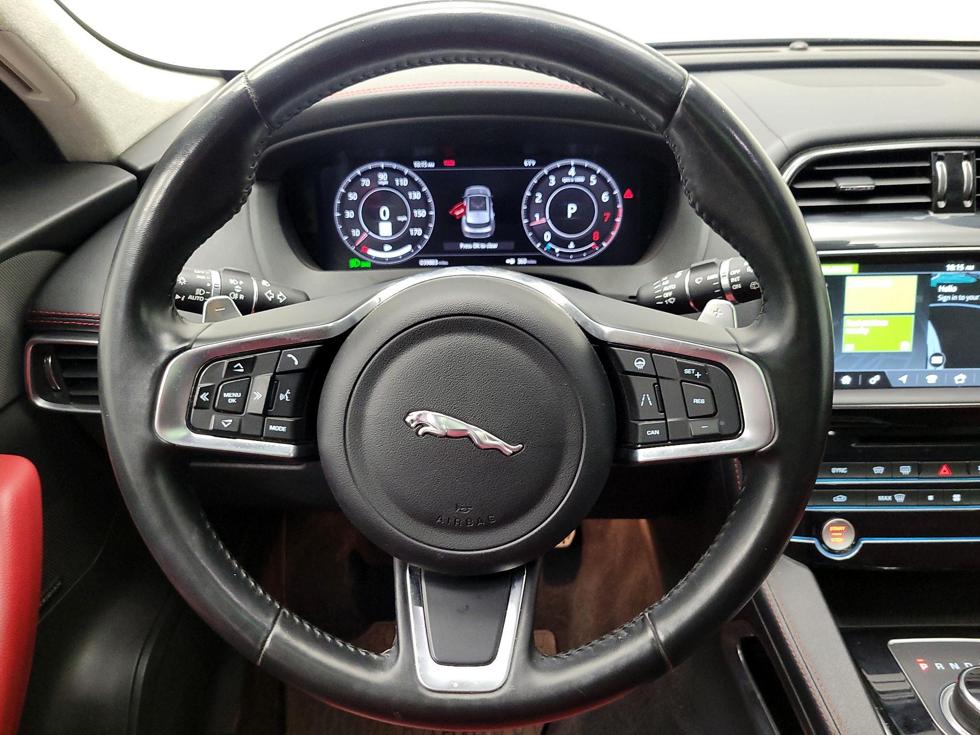 Thumbnail: 2020 Jaguar F-Pace - 10