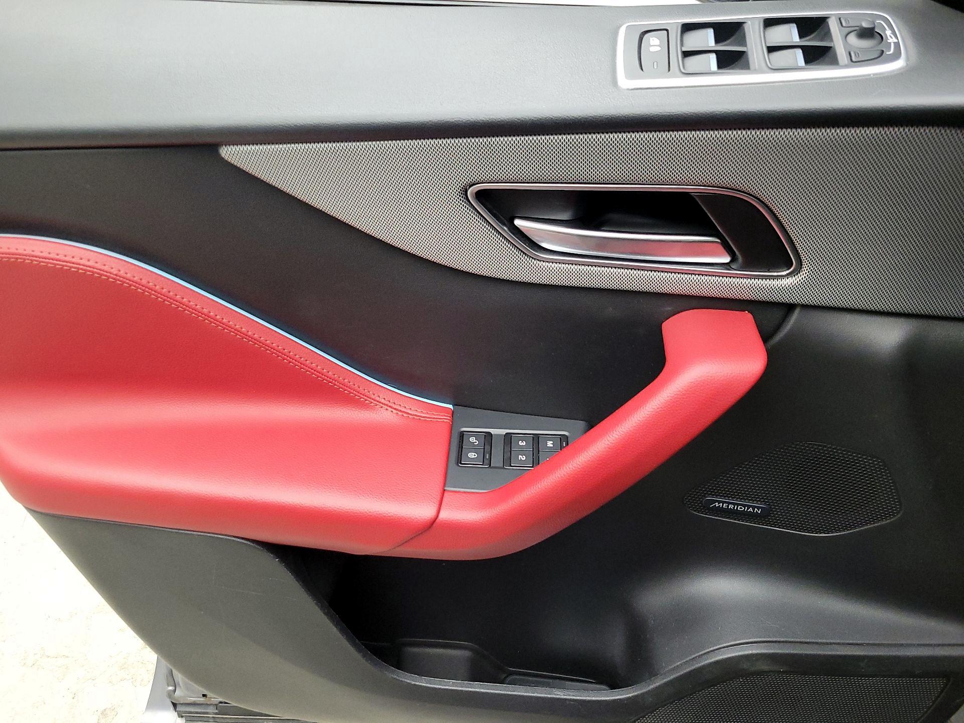 Thumbnail: 2020 Jaguar F-Pace - 12