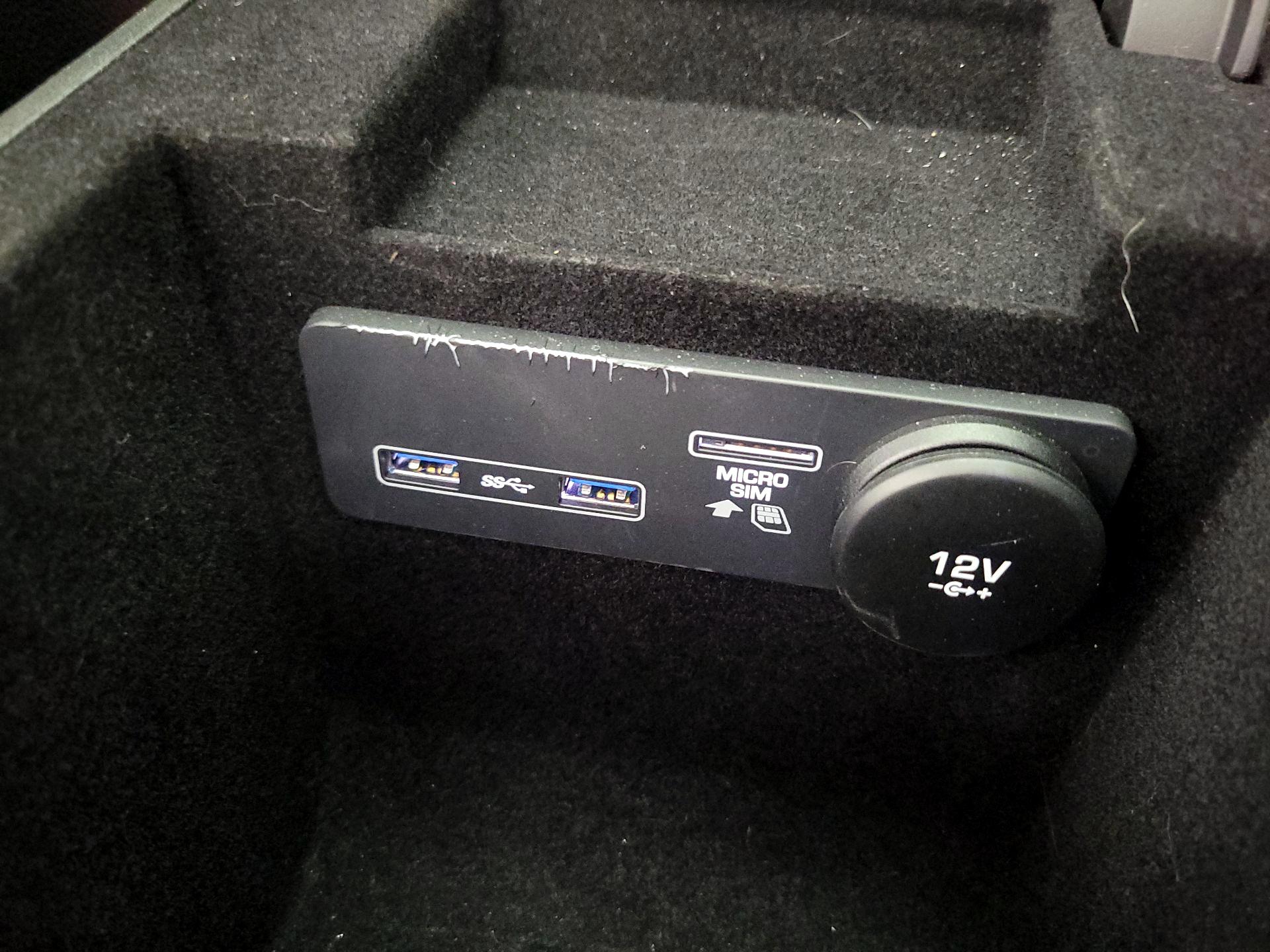 Thumbnail: 2020 Jaguar F-Pace - 19