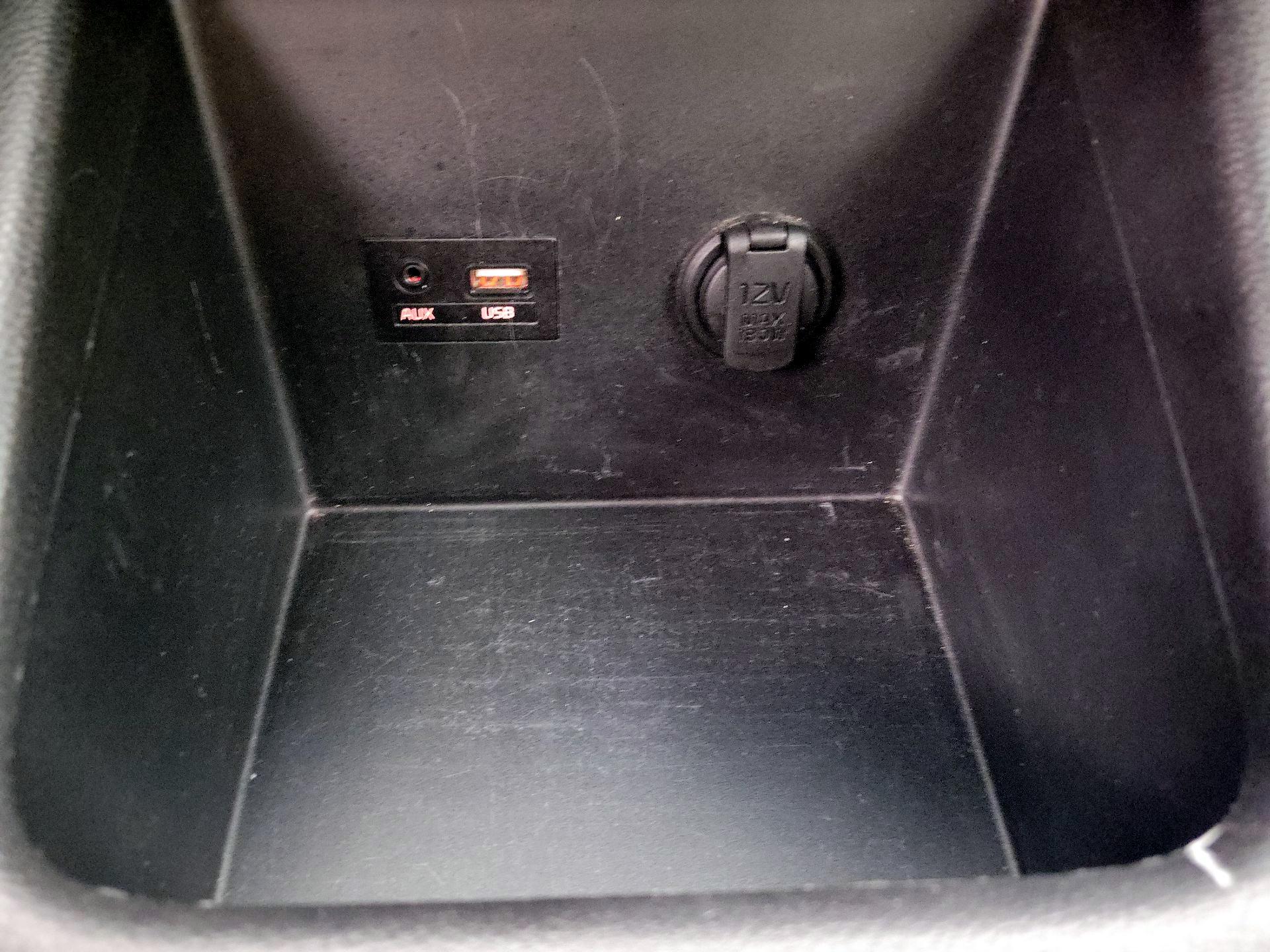 Thumbnail: 2017 Kia Forte - 17