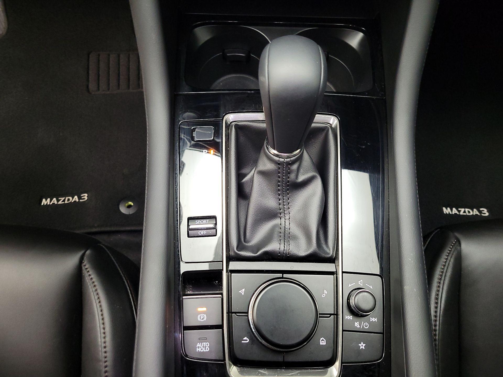 Thumbnail: 2025 Mazda Mazda3 - 18