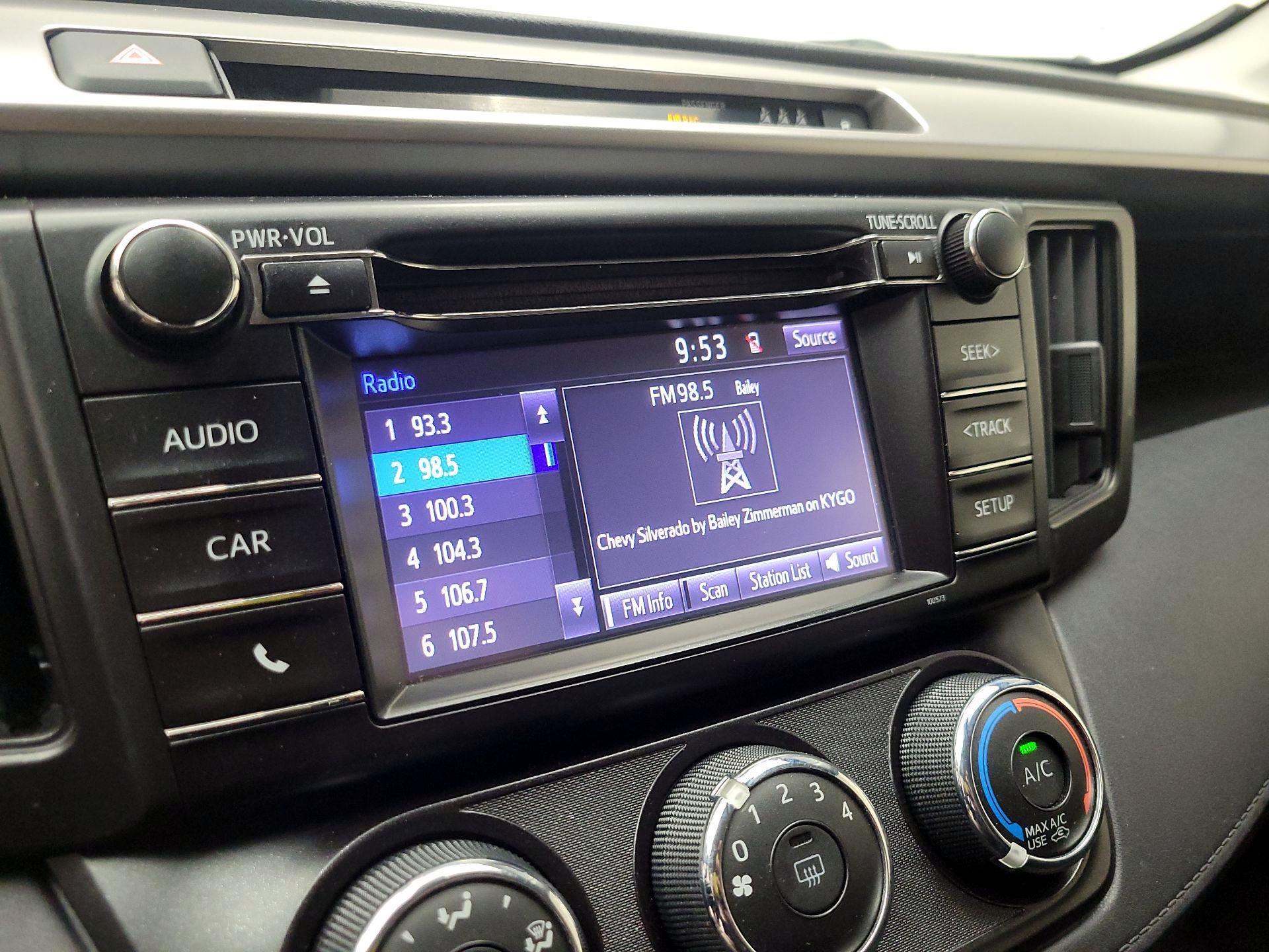 Thumbnail: 2017 Toyota RAV4 - 15