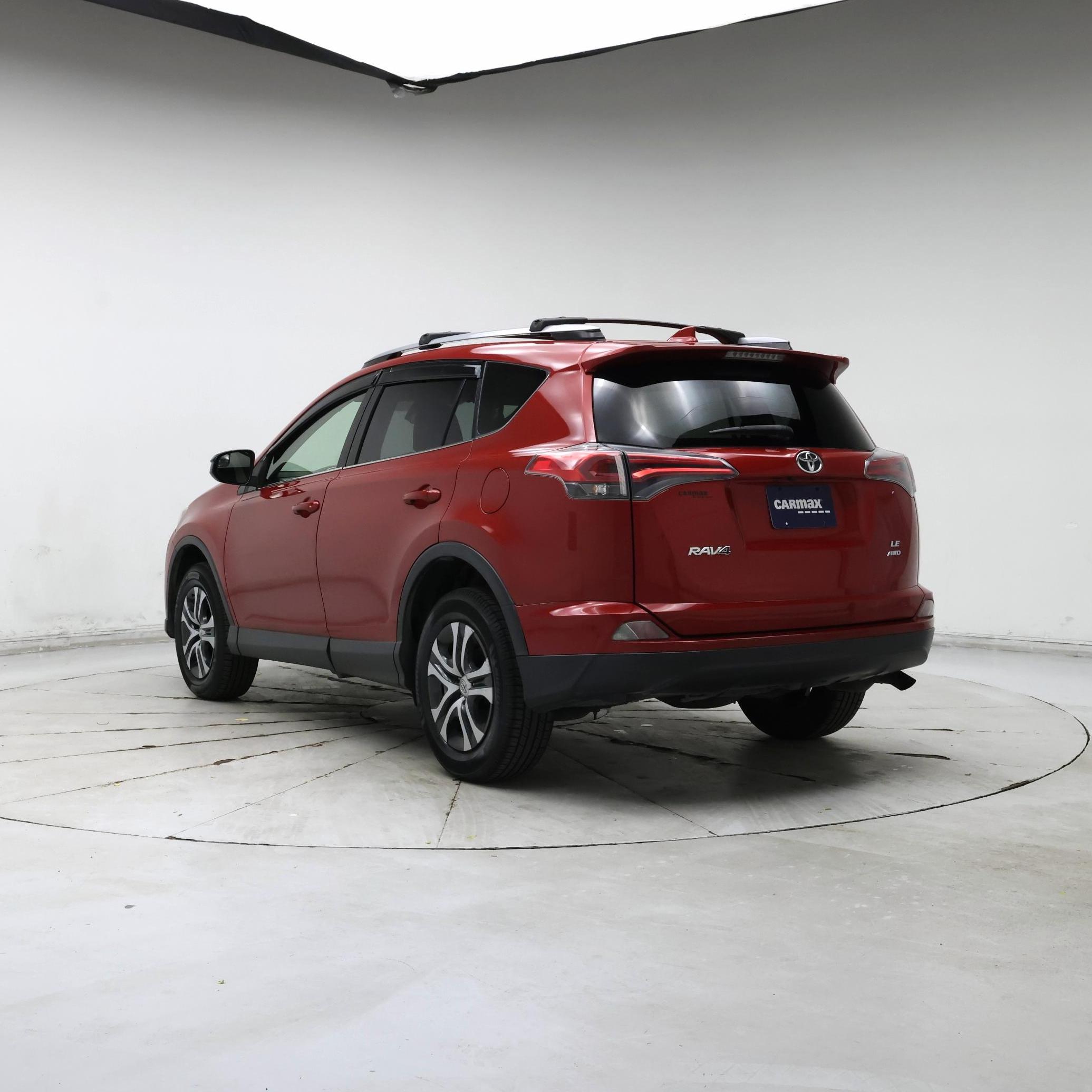 Thumbnail: 2017 Toyota RAV4 - 2