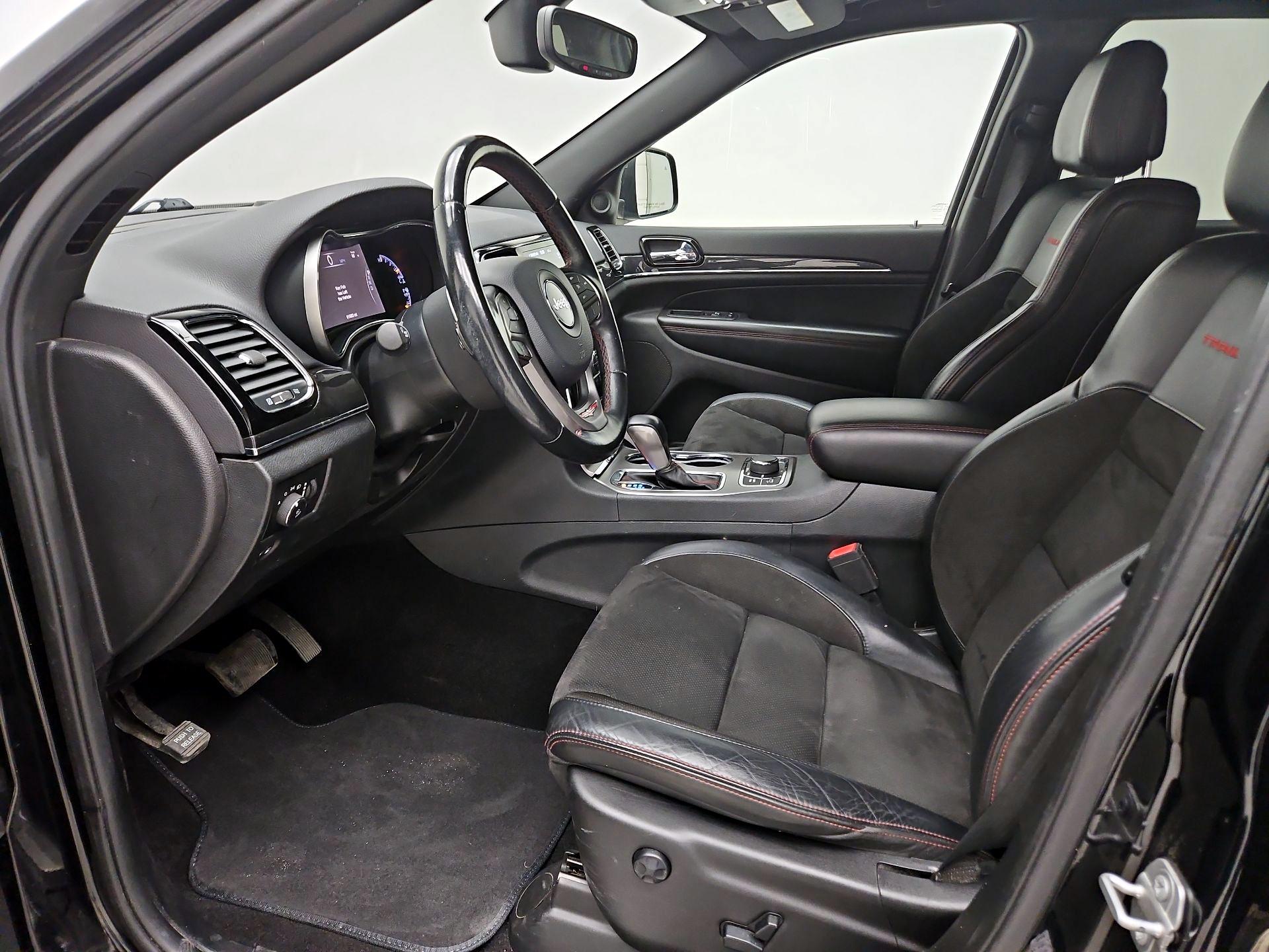 Thumbnail: 2020 Jeep Grand Cherokee - 11