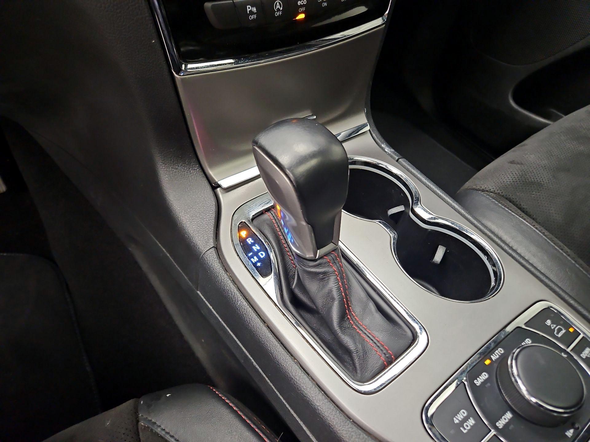Thumbnail: 2020 Jeep Grand Cherokee - 18