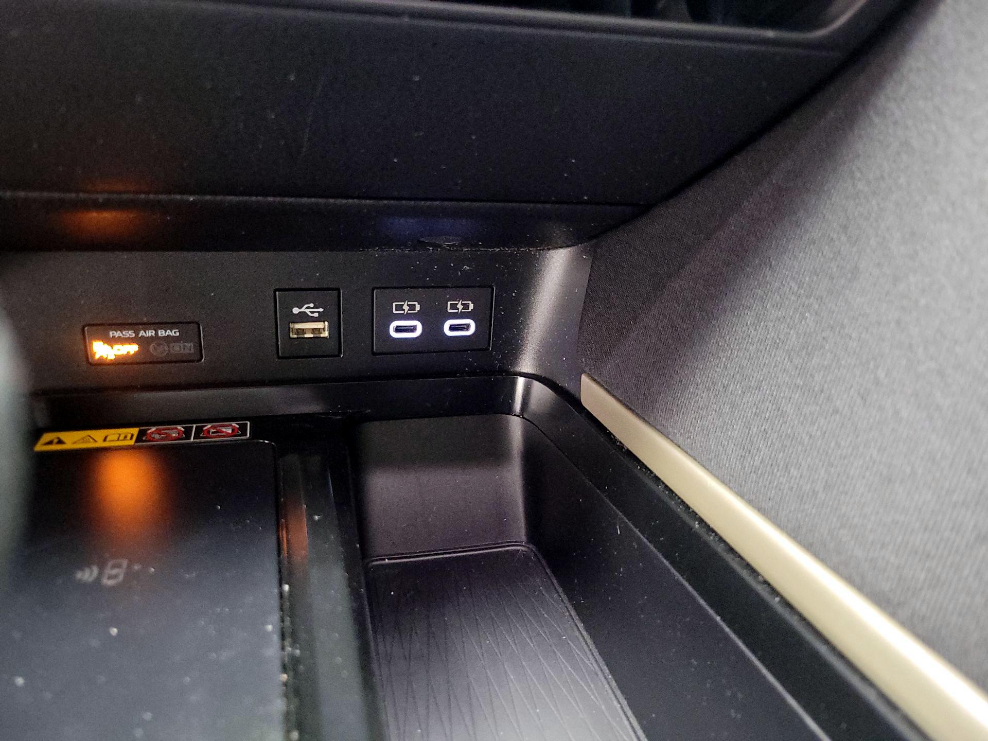 Thumbnail: 2025 Toyota Camry - 19