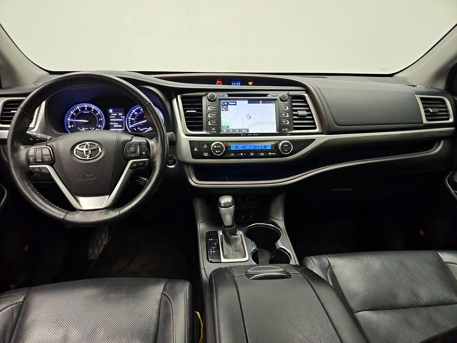 Thumbnail: 2018 Toyota Highlander - 9