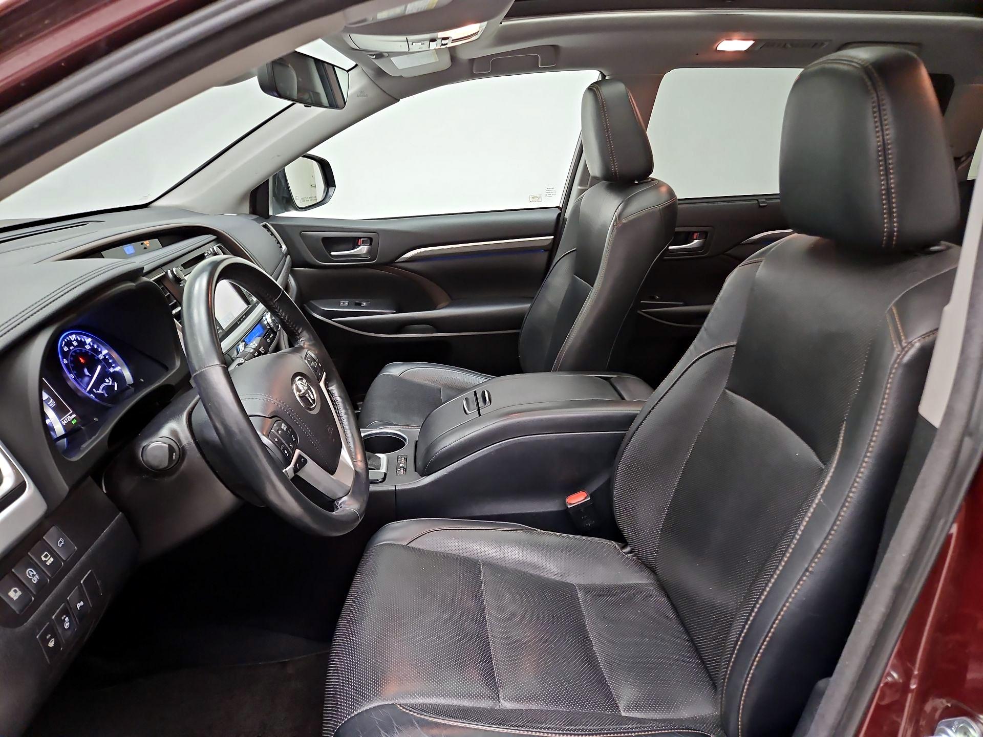 Thumbnail: 2018 Toyota Highlander - 11