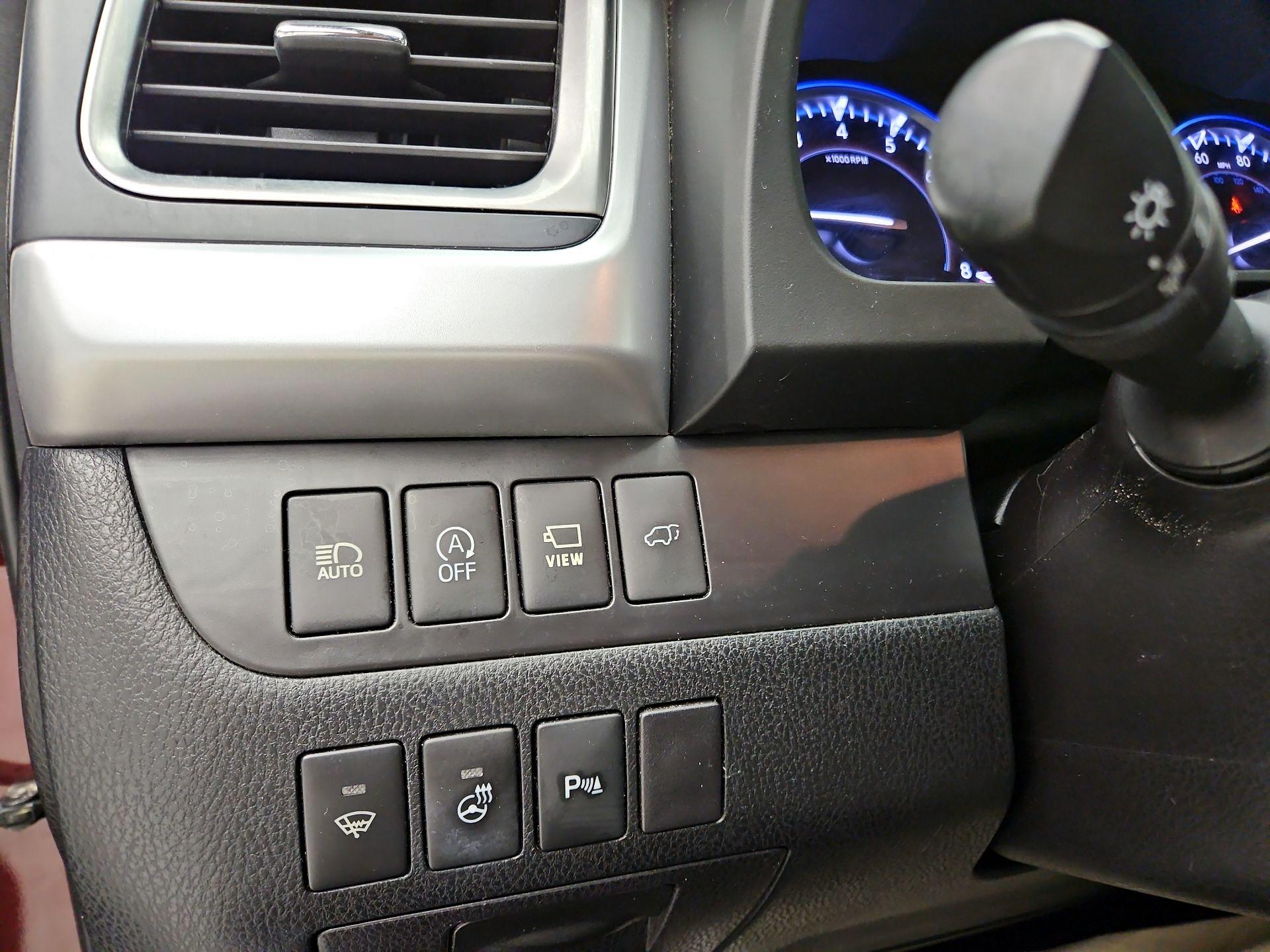 Thumbnail: 2018 Toyota Highlander - 13