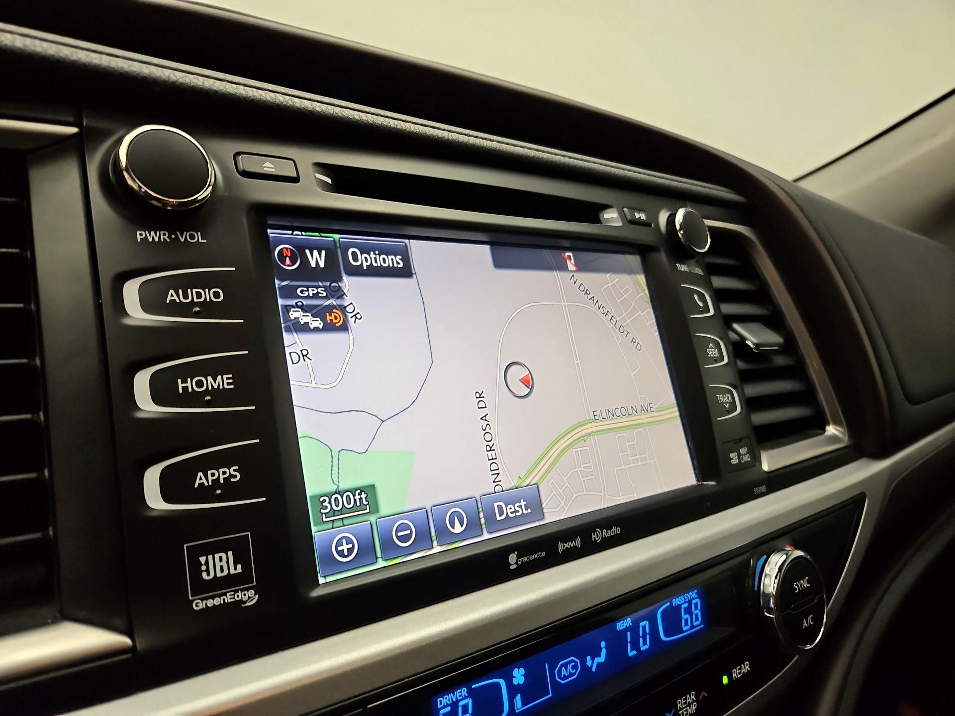 Thumbnail: 2018 Toyota Highlander - 14