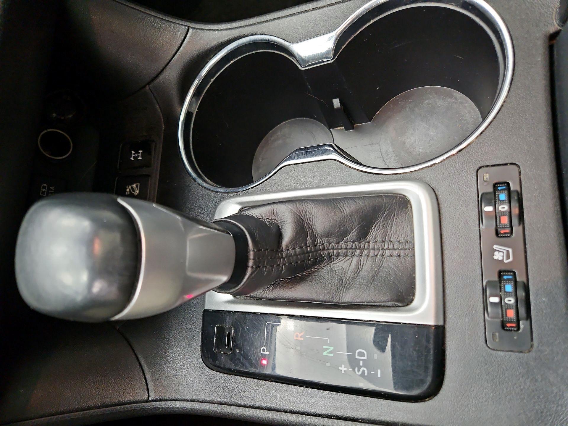 Thumbnail: 2018 Toyota Highlander - 18