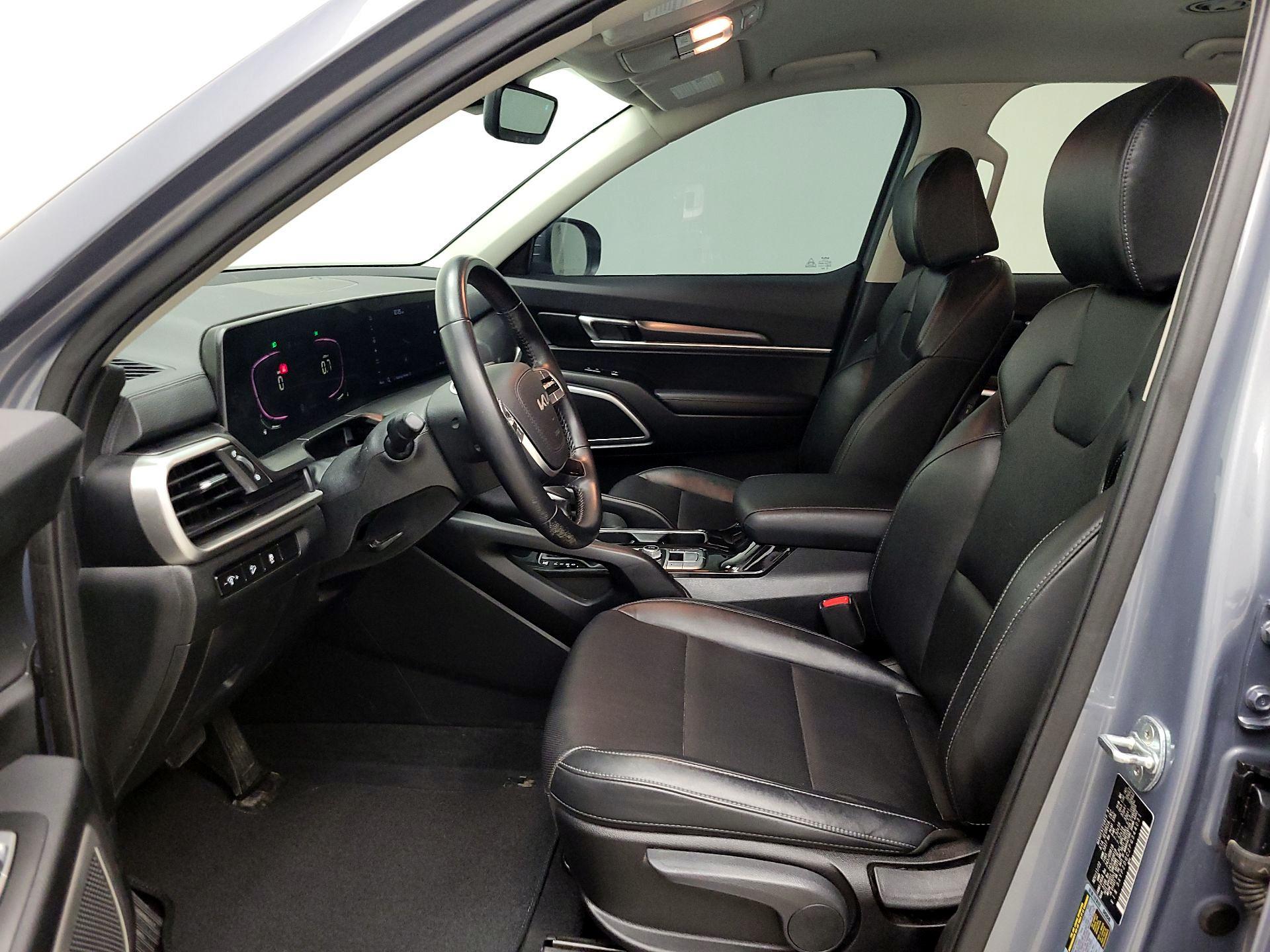 Thumbnail: 2023 Kia Telluride - 11