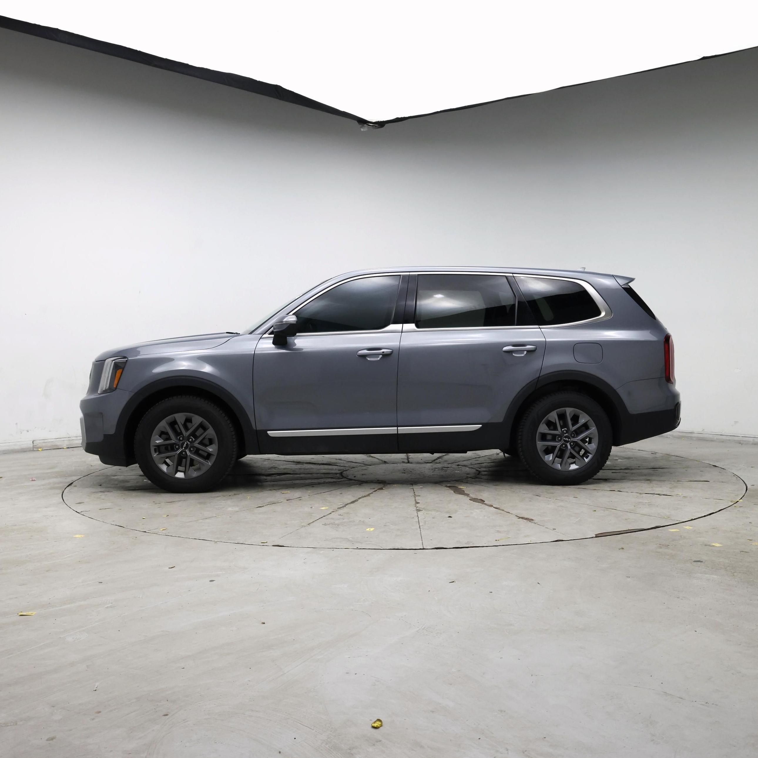 Thumbnail: 2023 Kia Telluride - 3