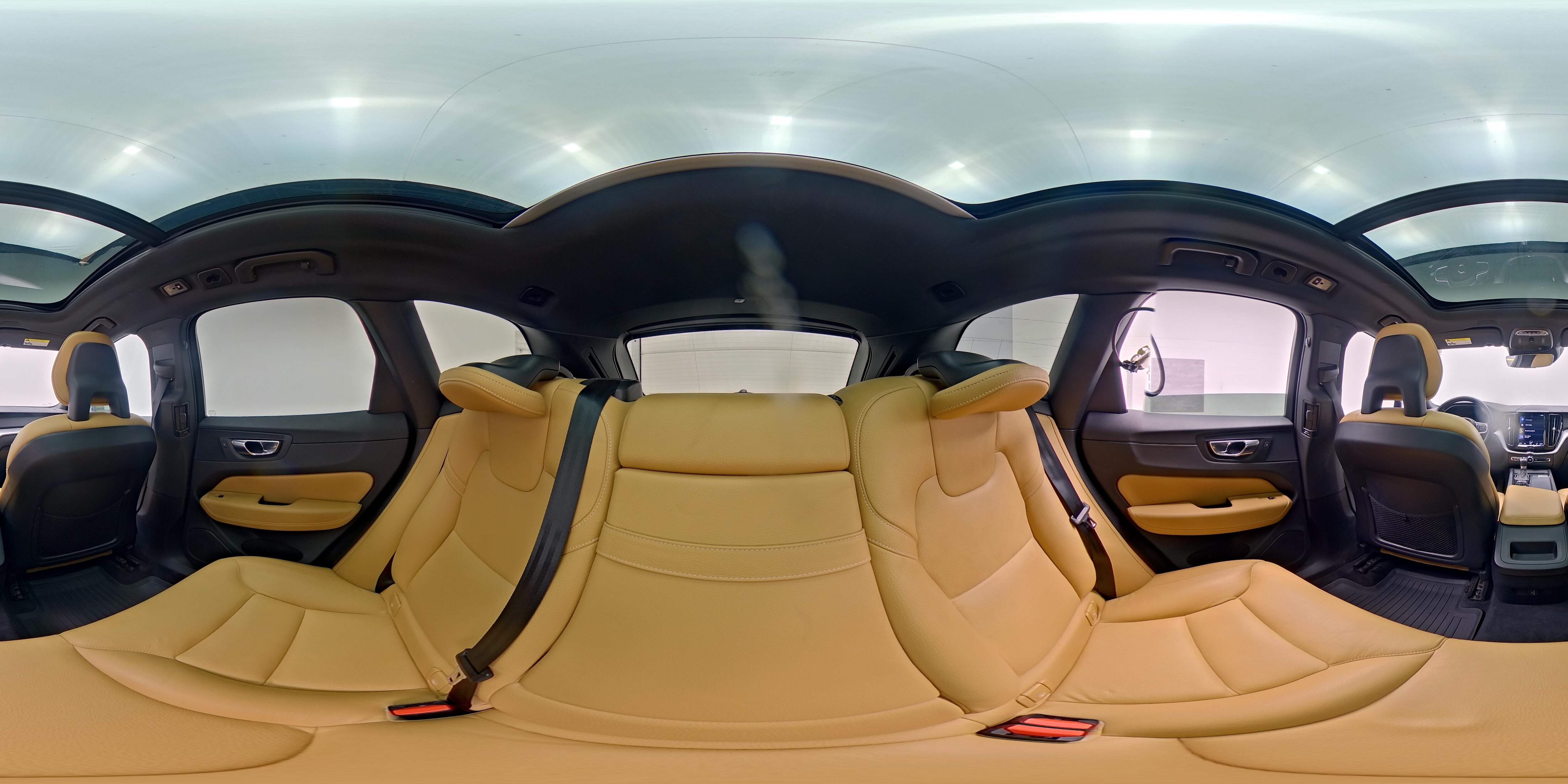2018 Volvo XC60 Momentum - Photo 27