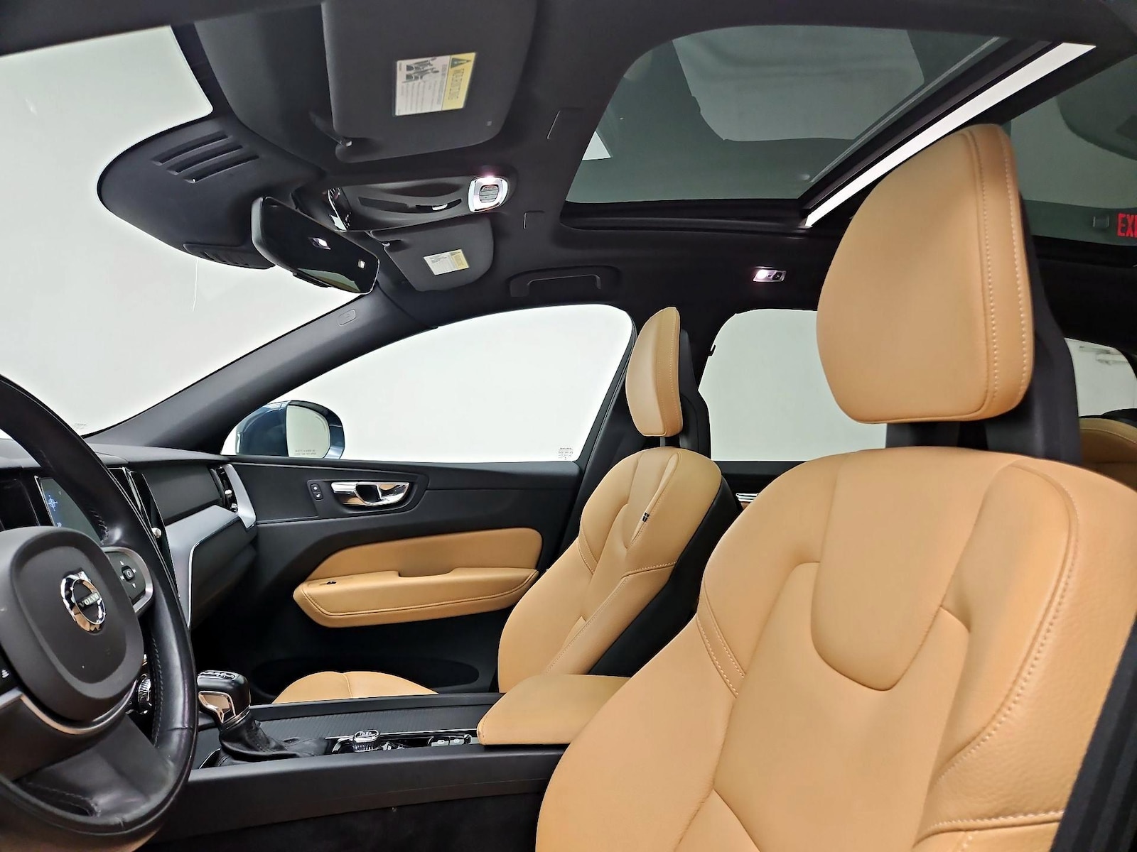 2018 Volvo XC60 Momentum - Photo 21