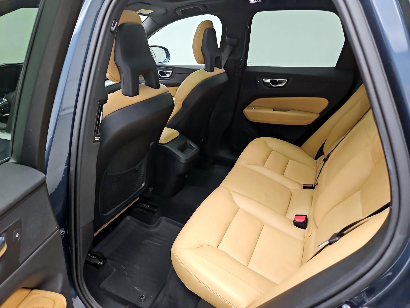 2018 Volvo XC60 Momentum - Photo 22