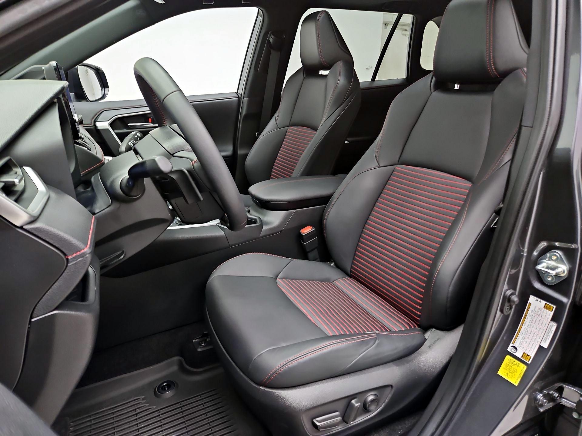 Thumbnail: 2024 Toyota RAV4 - 11