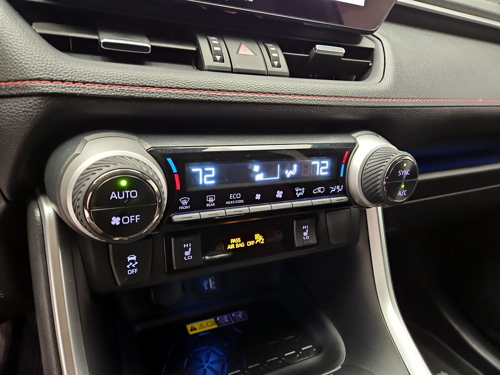 Thumbnail: 2024 Toyota RAV4 - 16