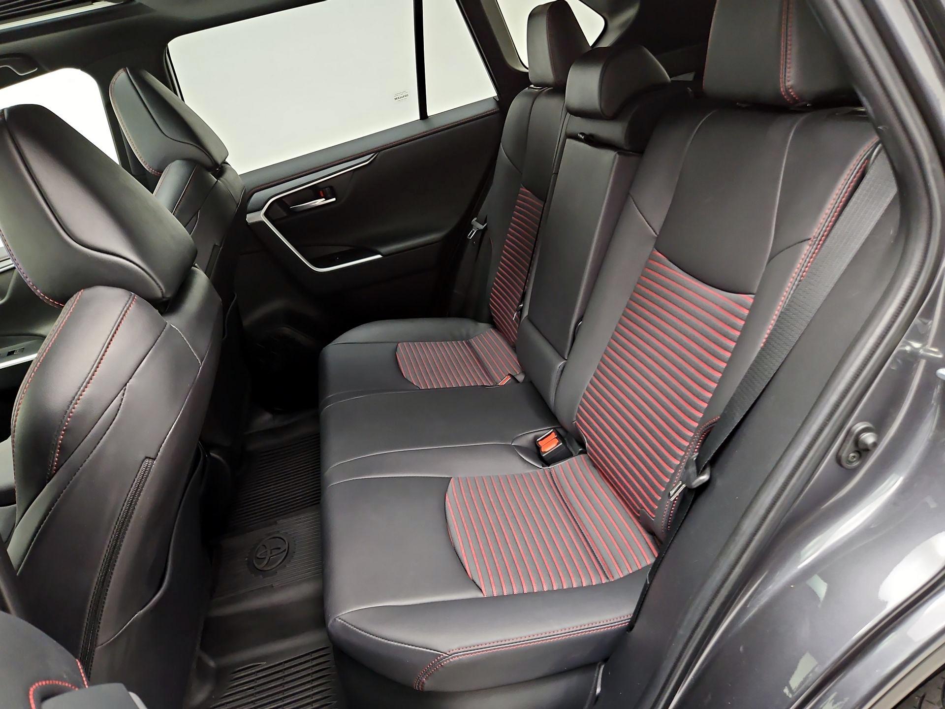 Thumbnail: 2024 Toyota RAV4 - 20