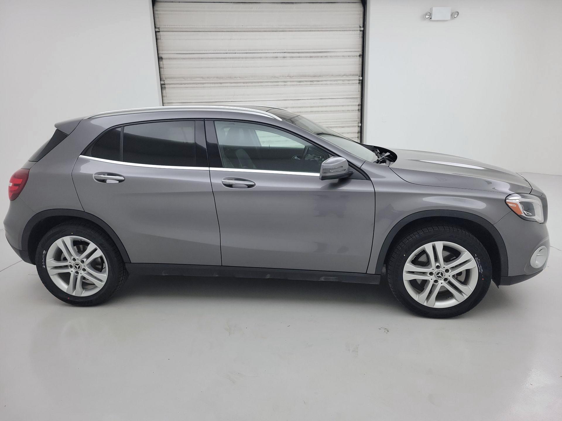 Thumbnail: 2020 Mercedes-Benz GLA - 4