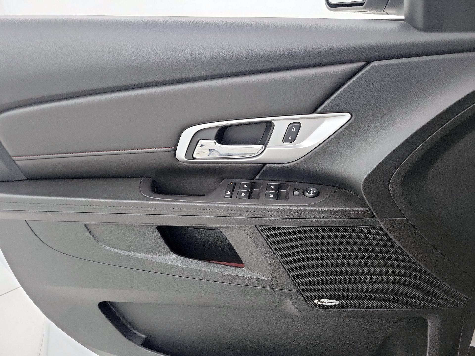 Thumbnail: 2017 GMC Terrain - 12