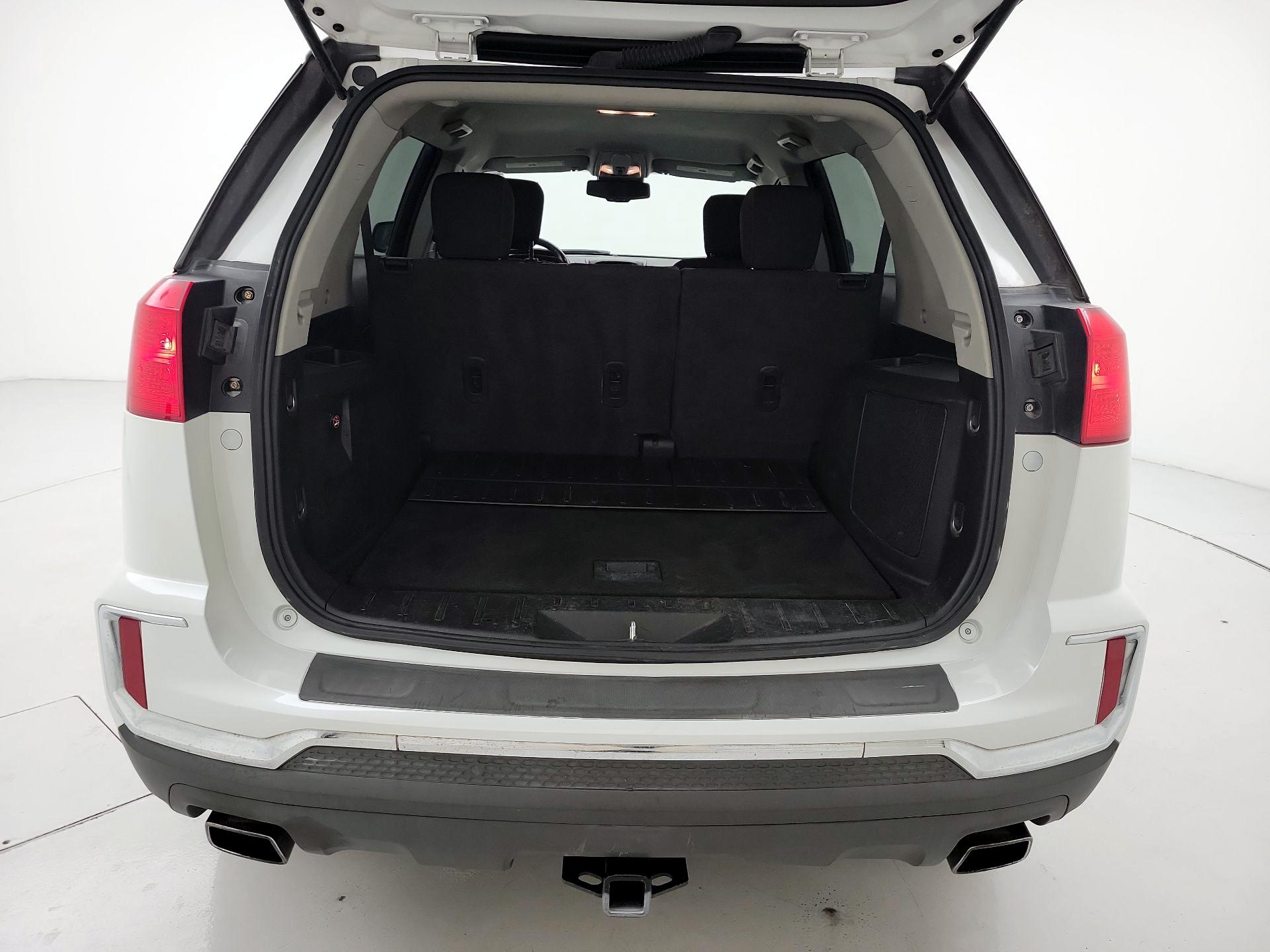 Thumbnail: 2017 GMC Terrain - 18