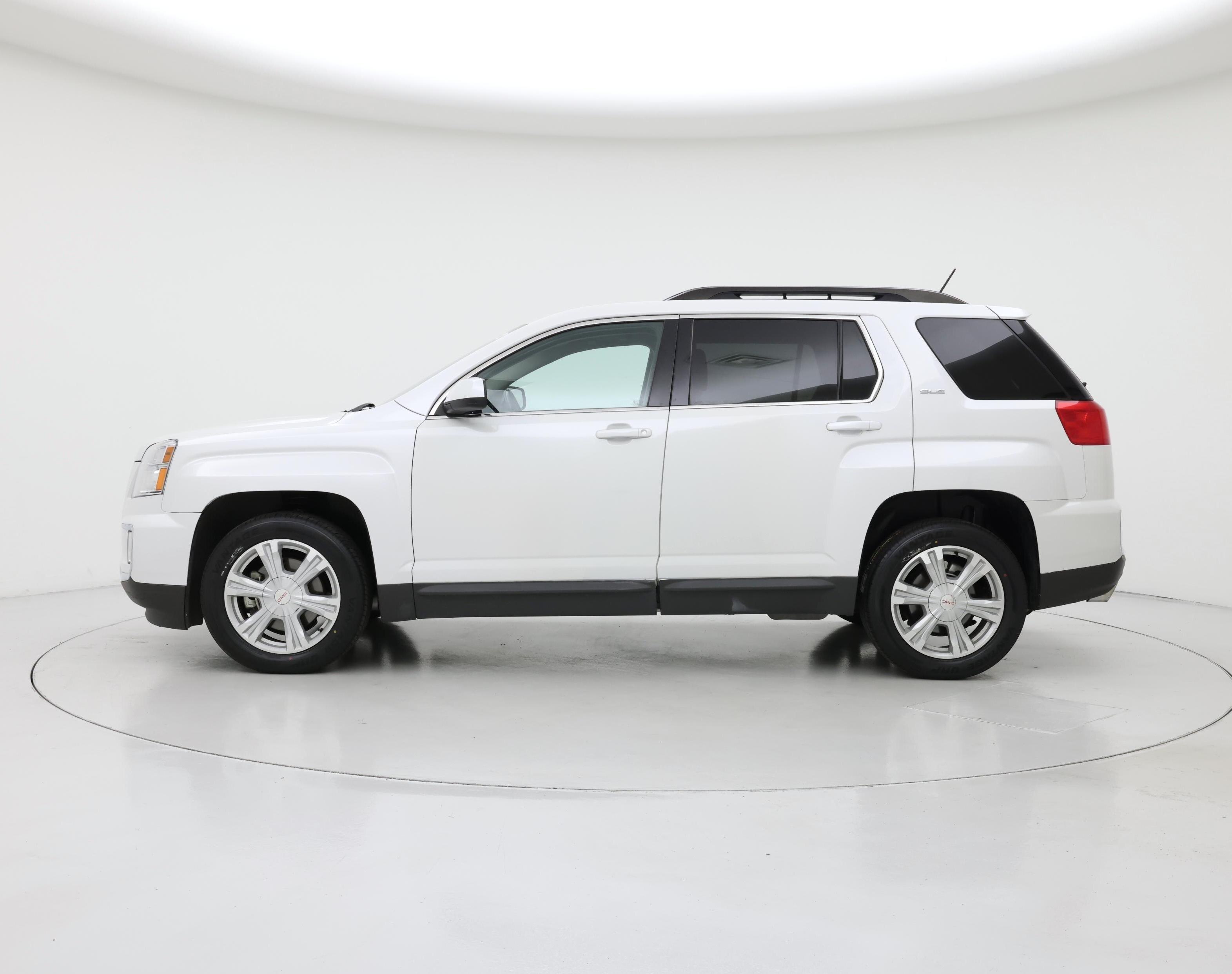 Thumbnail: 2017 GMC Terrain - 3