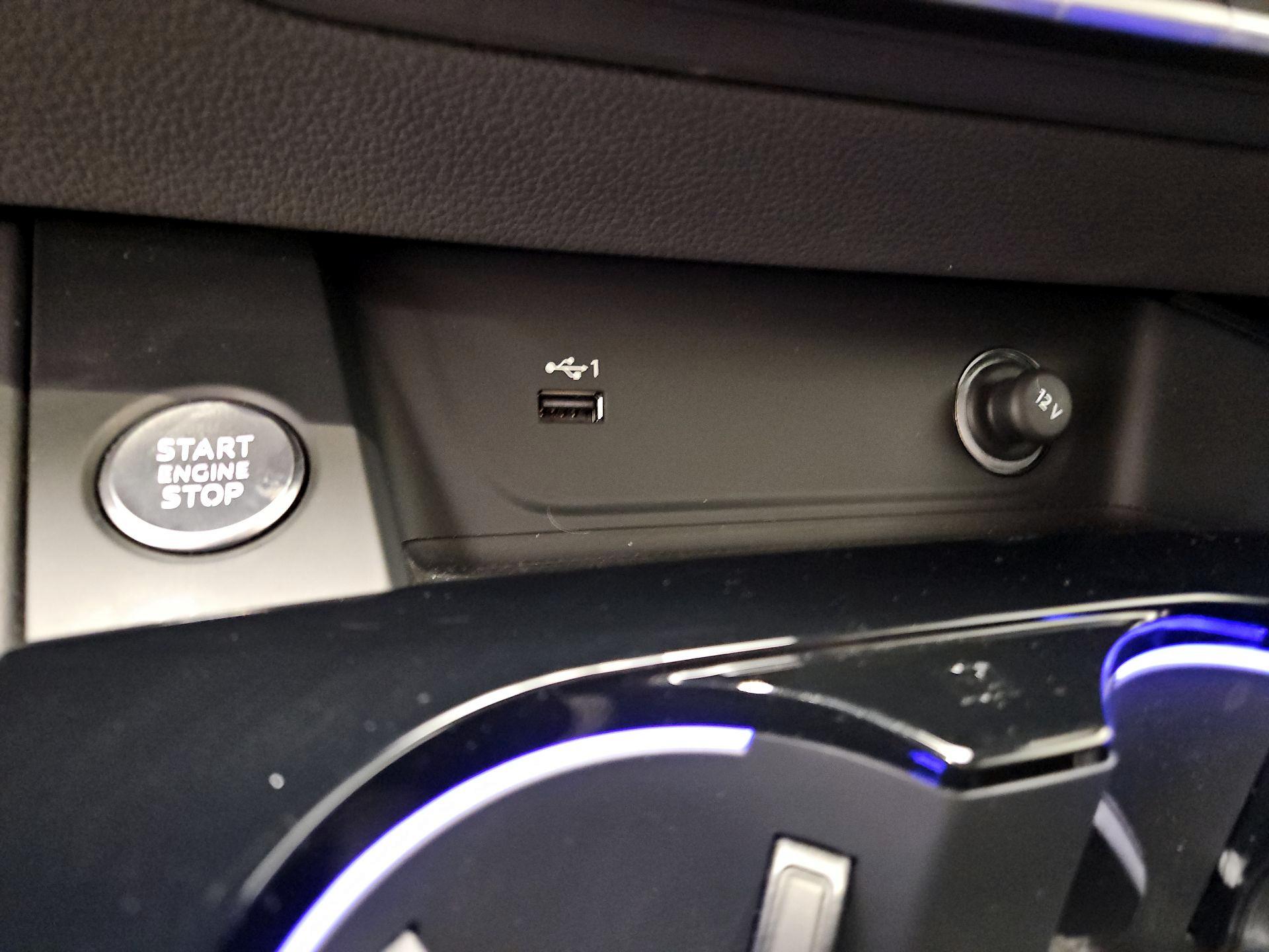 Thumbnail: 2025 Audi A4 - 19