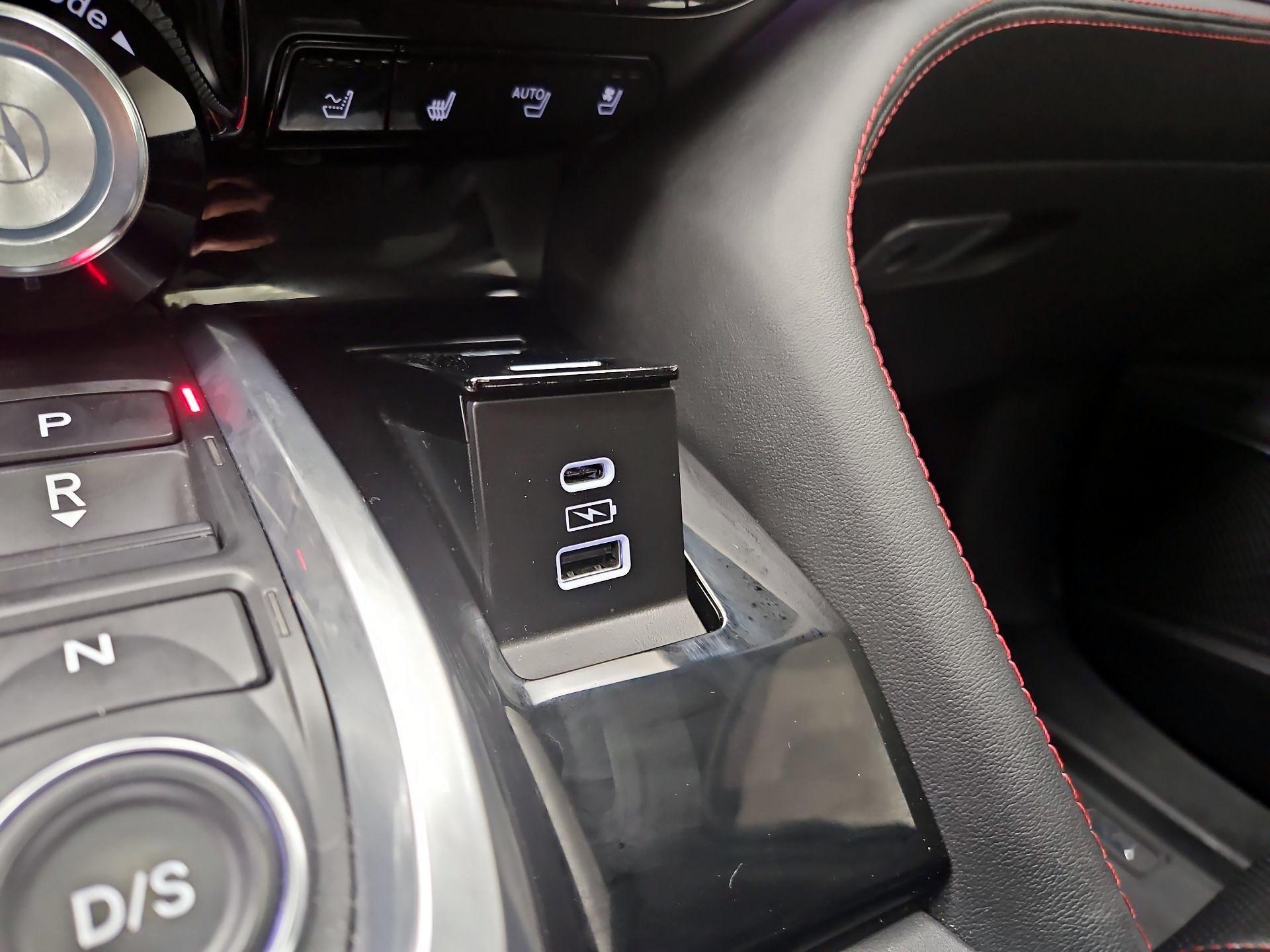 Thumbnail: 2023 Acura MDX - 19