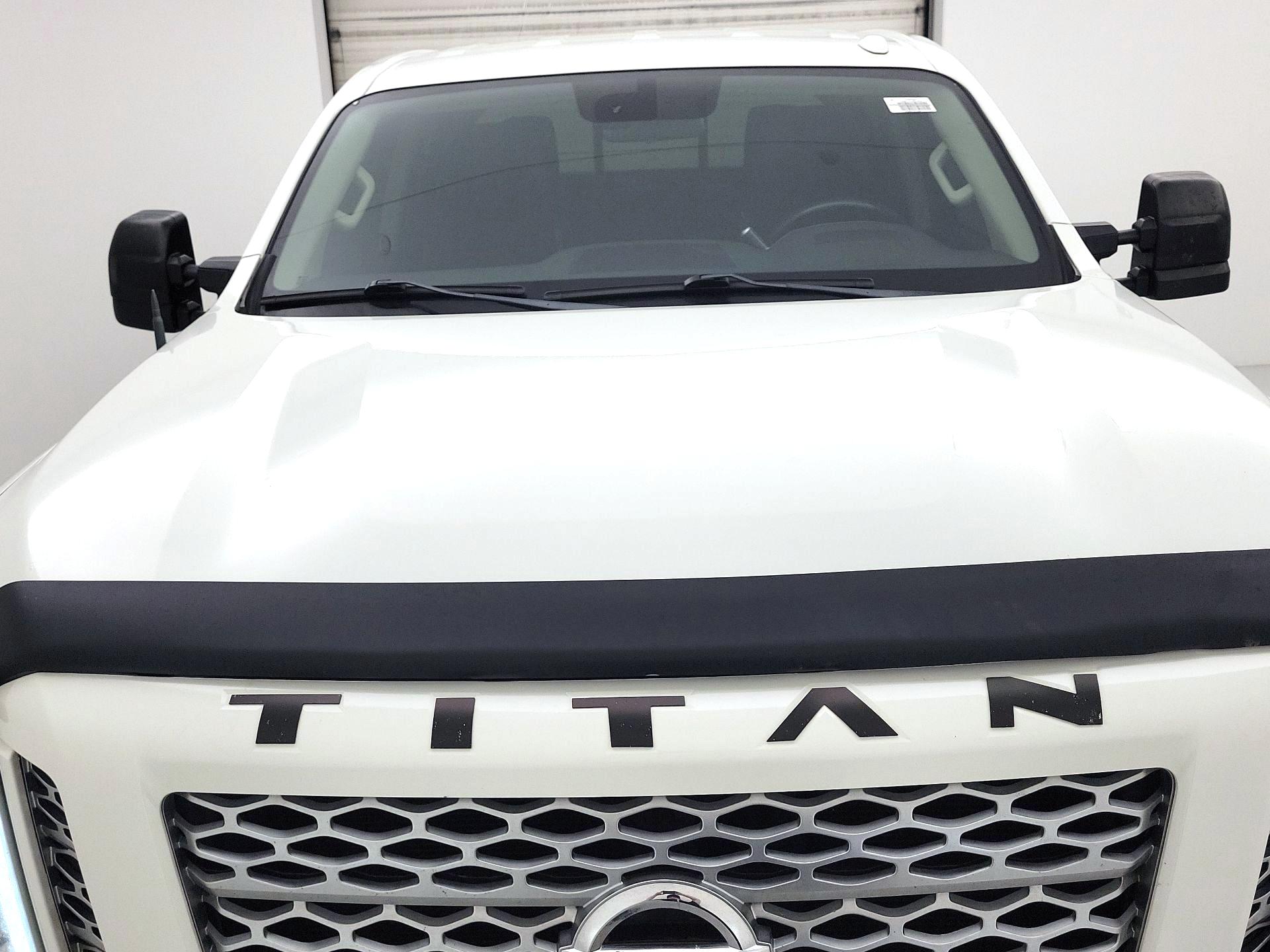 Thumbnail: 2017 Nissan Titan - 2