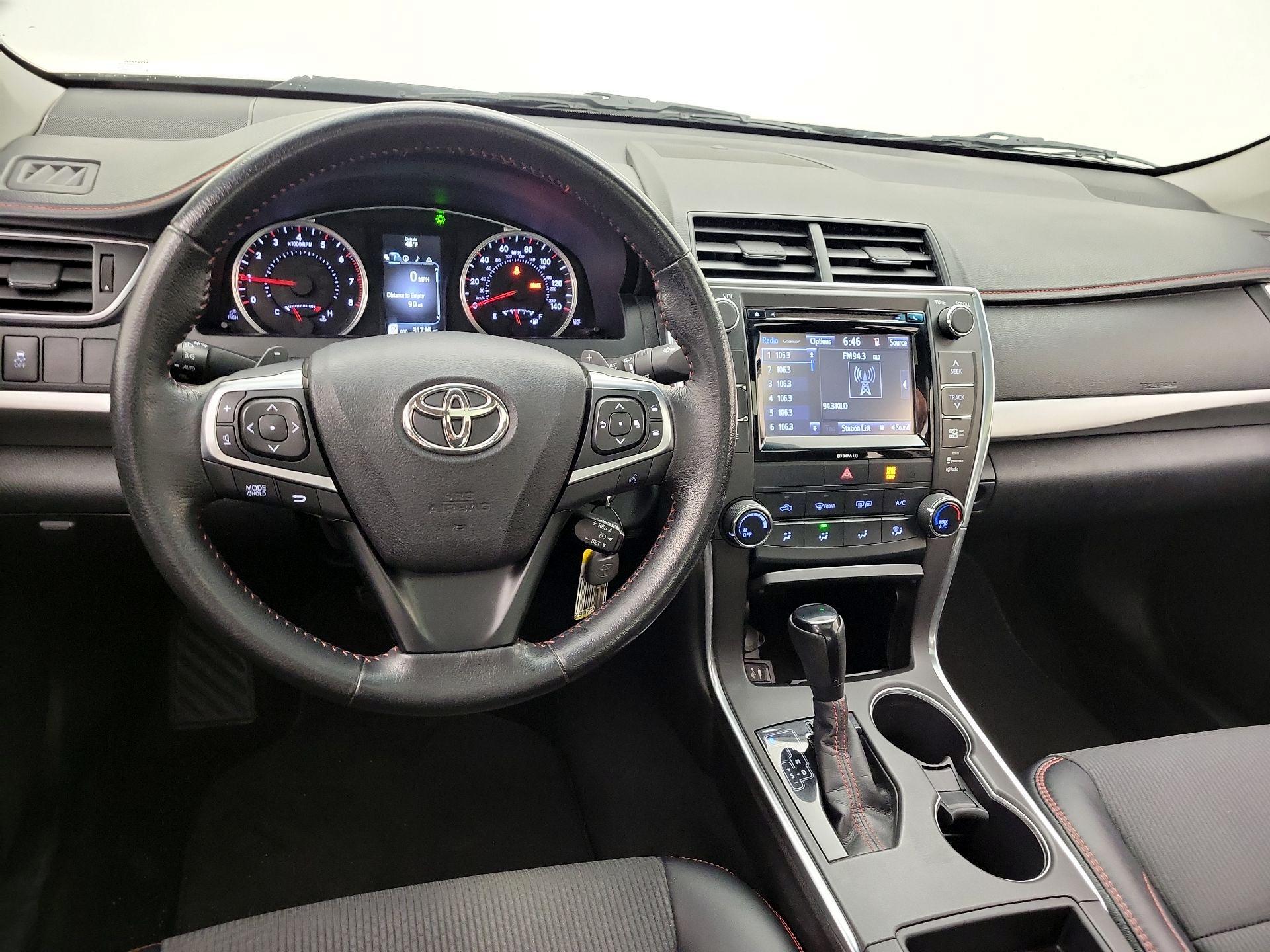 Thumbnail: 2016 Toyota Camry - 9