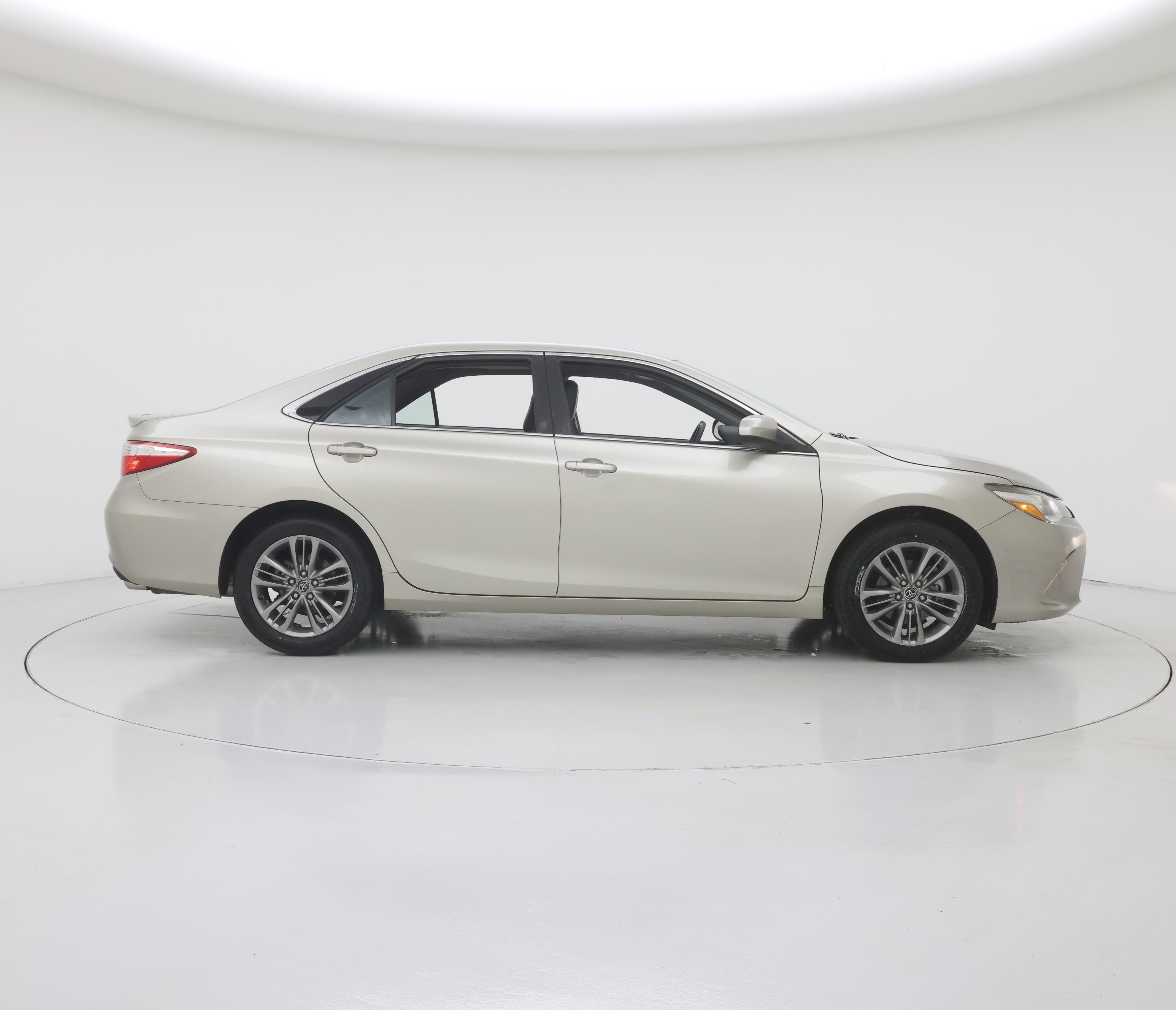 Thumbnail: 2016 Toyota Camry - 7