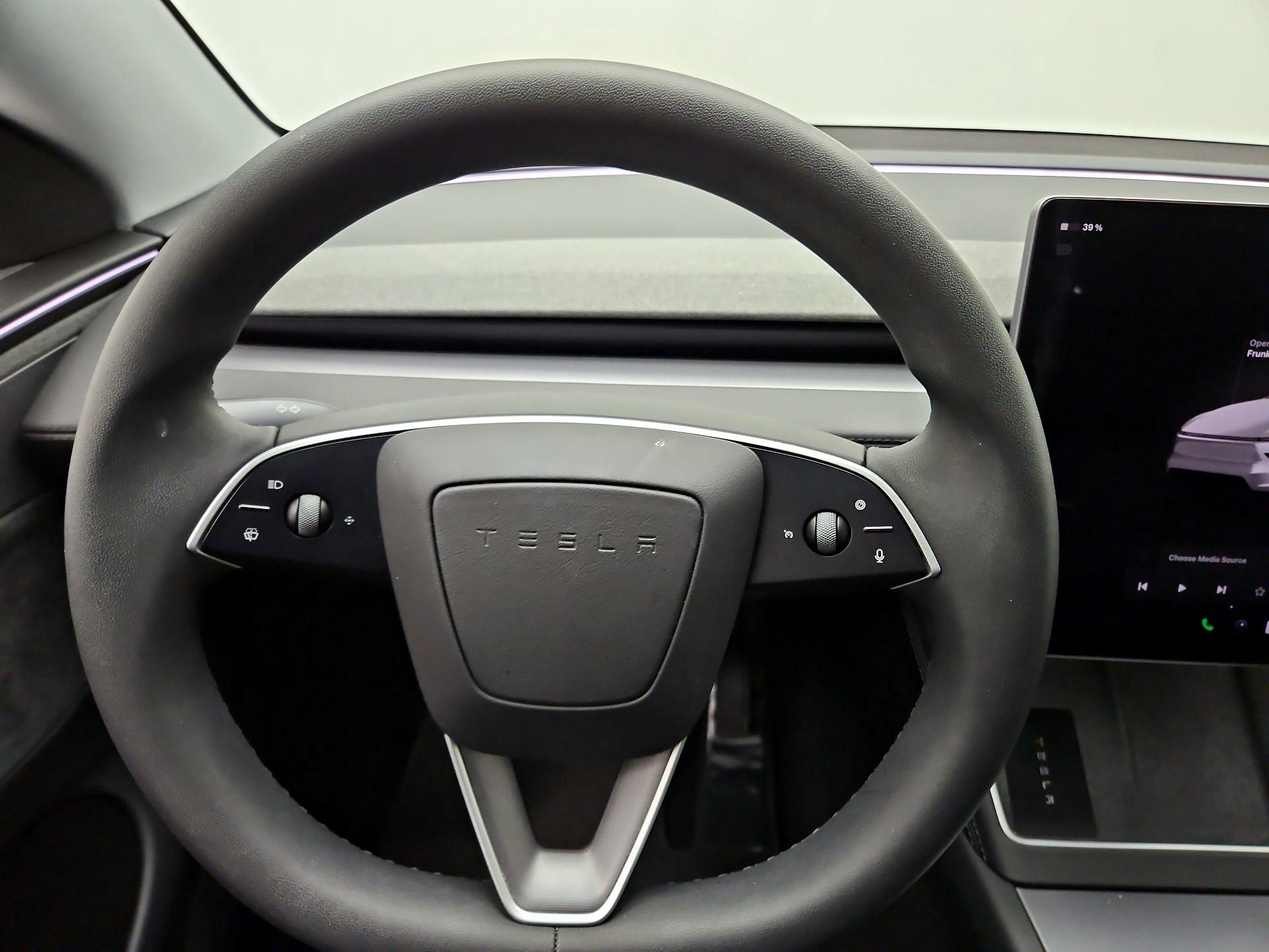 Thumbnail: 2026 Tesla Model Y - 10