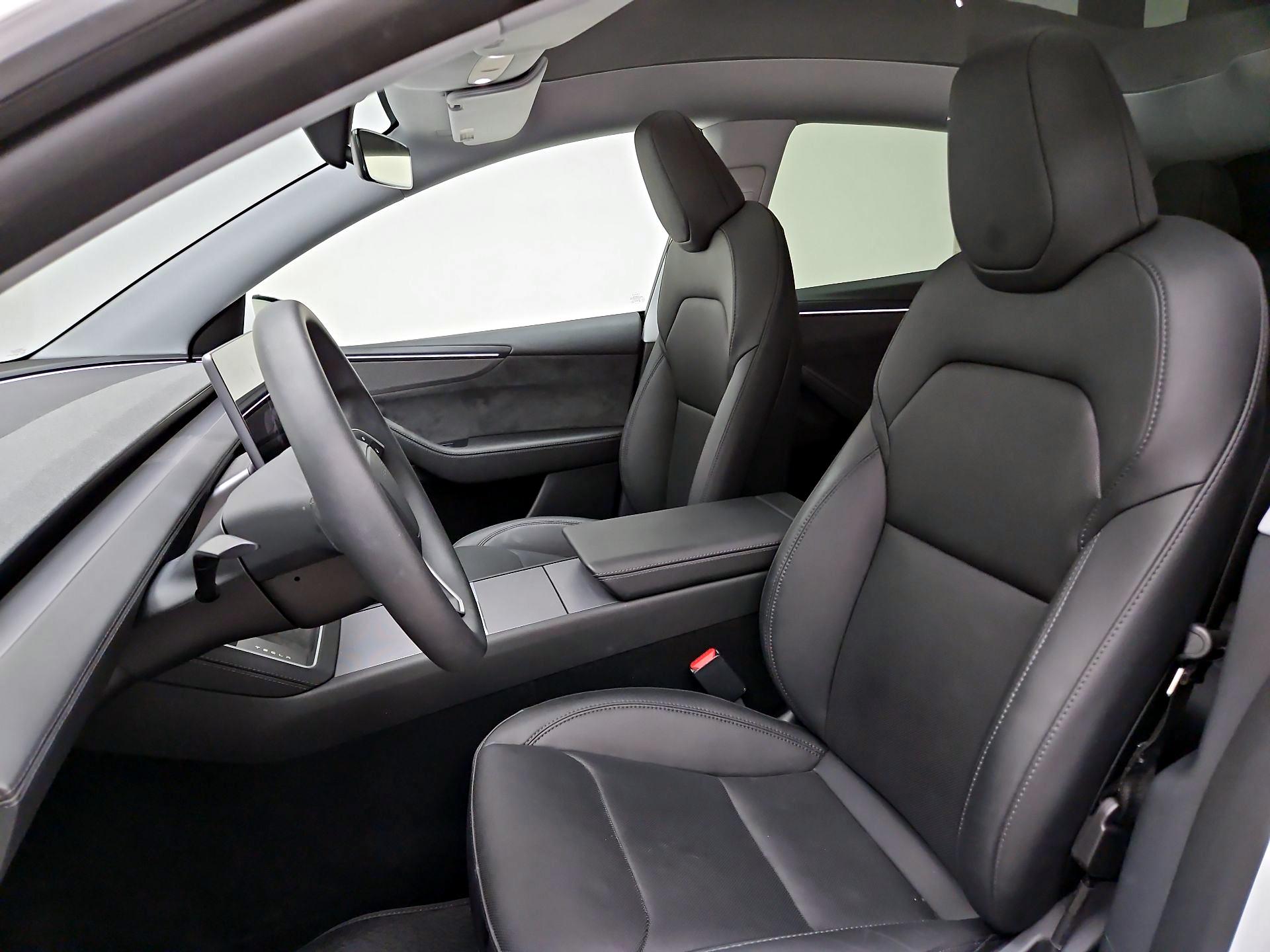 Thumbnail: 2026 Tesla Model Y - 11