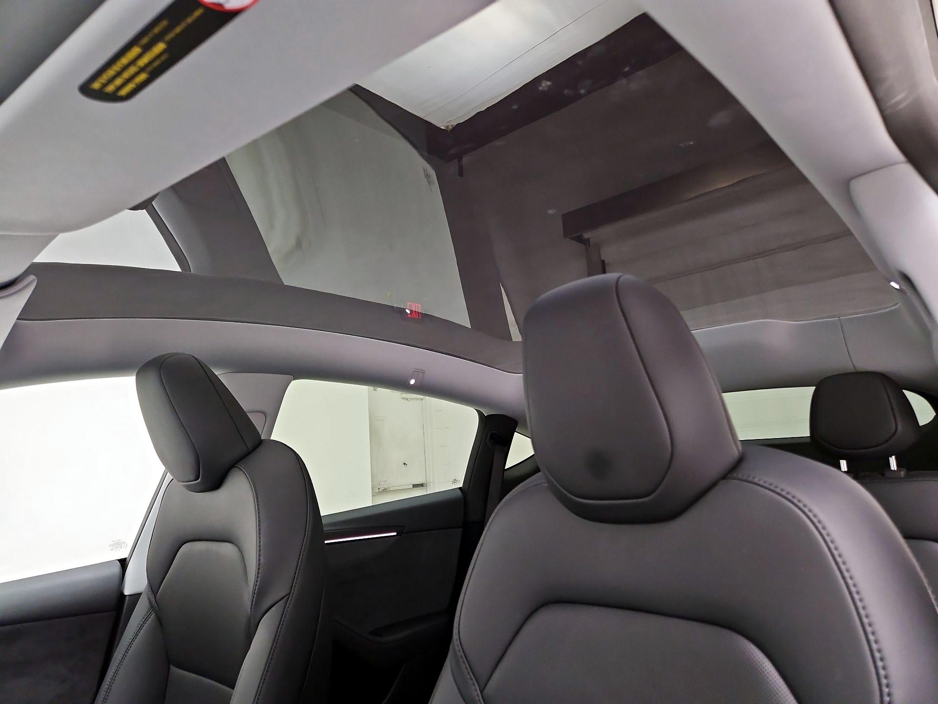 Thumbnail: 2026 Tesla Model Y - 17