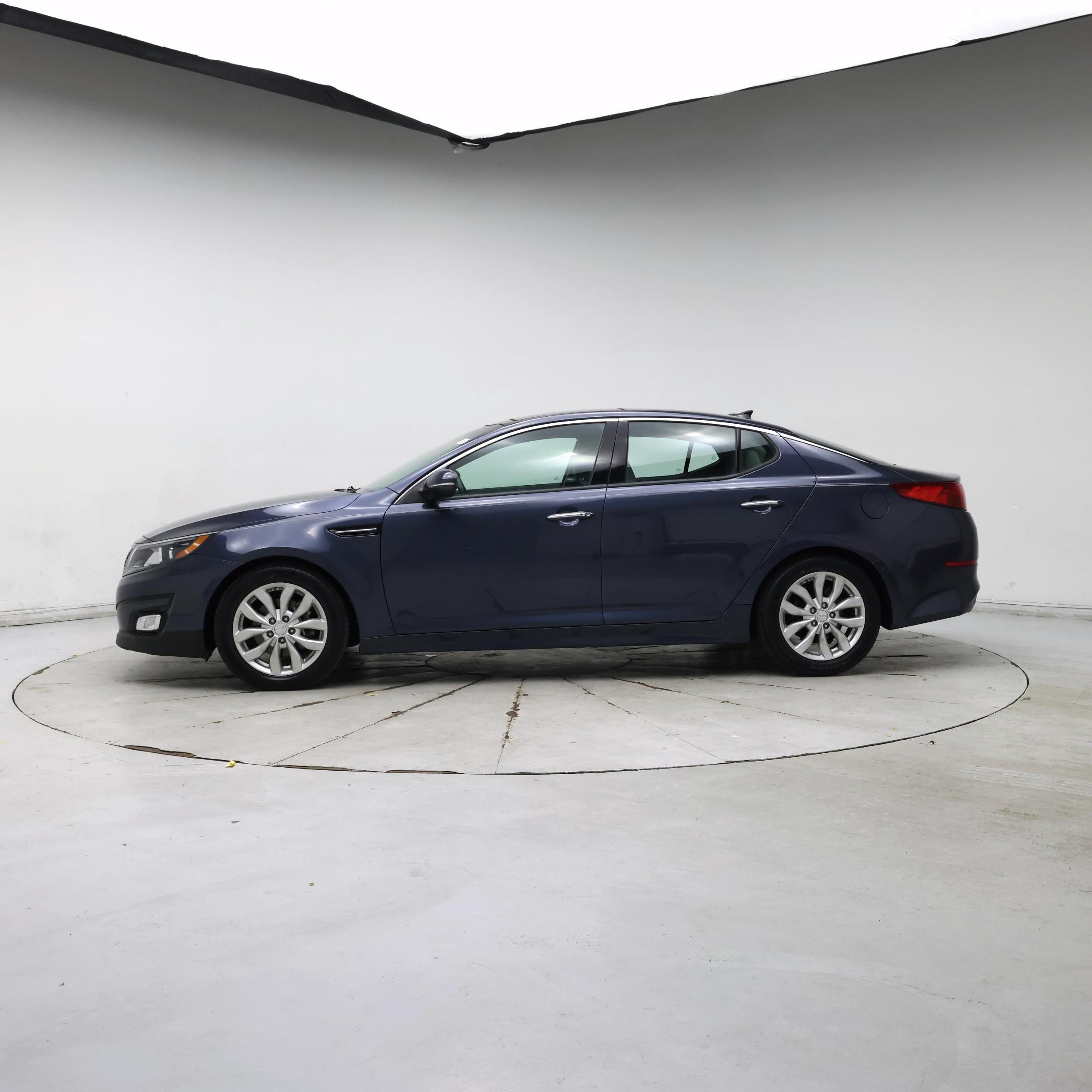 Thumbnail: 2015 Kia Optima - 3