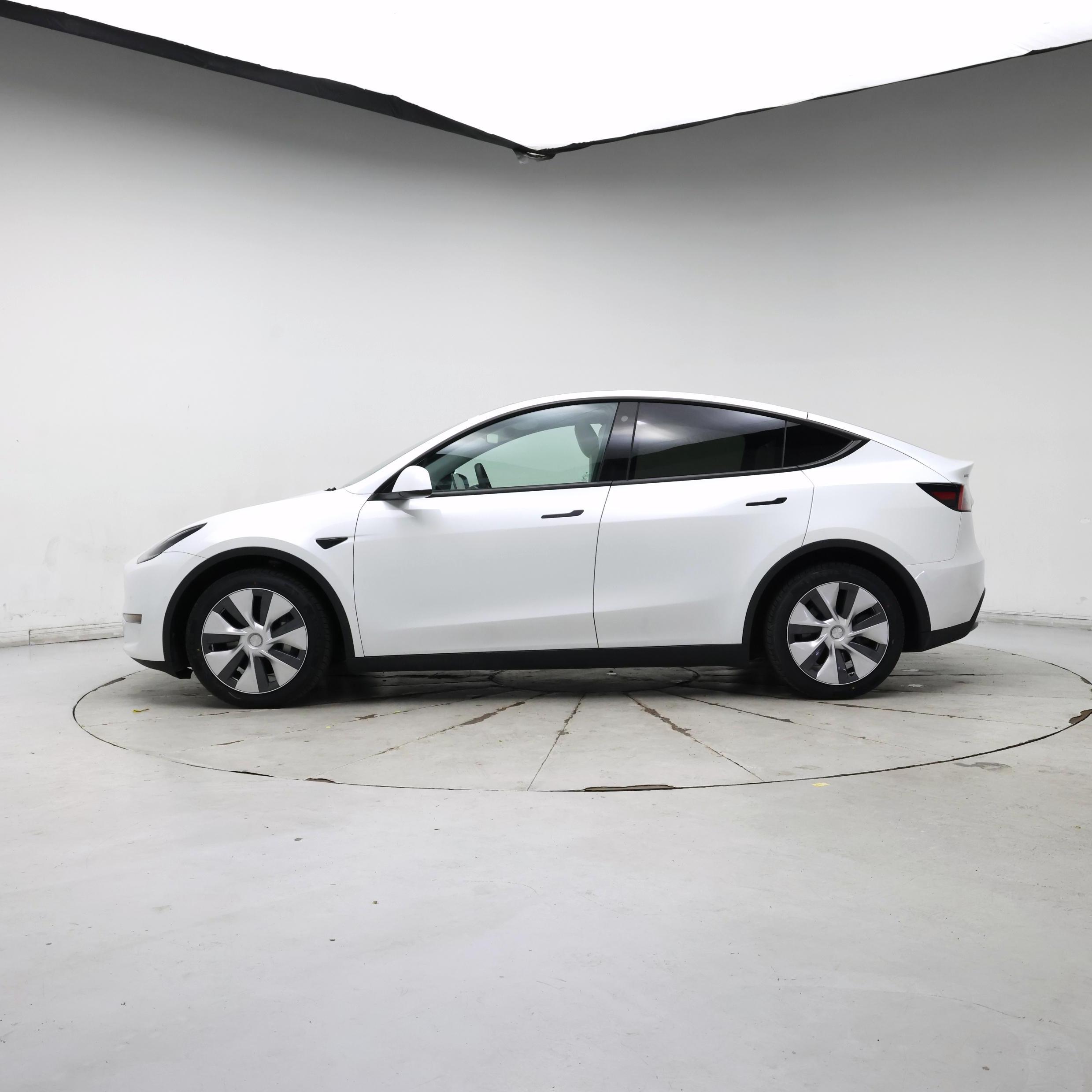 Thumbnail: 2021 Tesla Model Y - 3