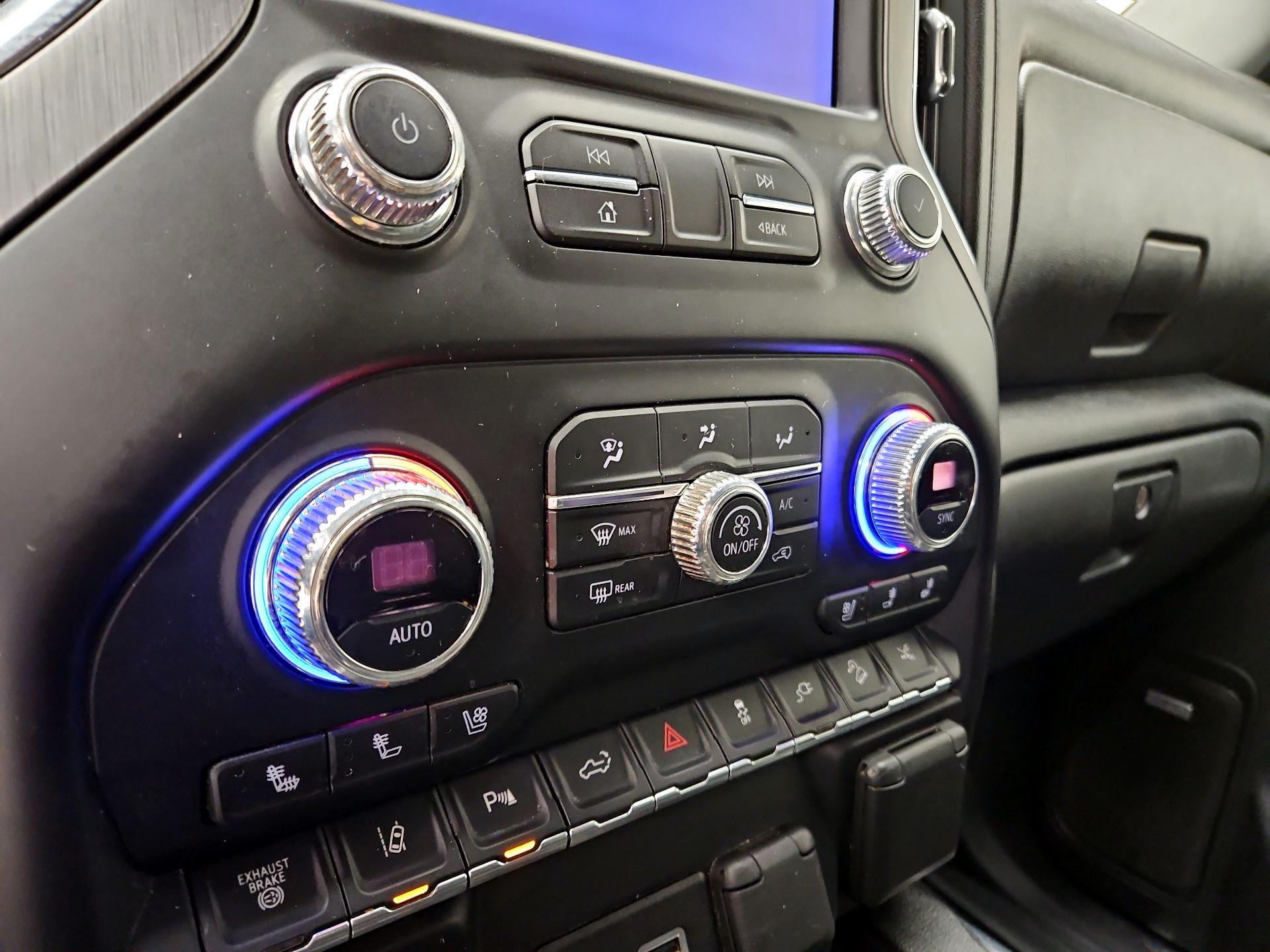 Thumbnail: 2022 GMC Sierra 3500 - 17