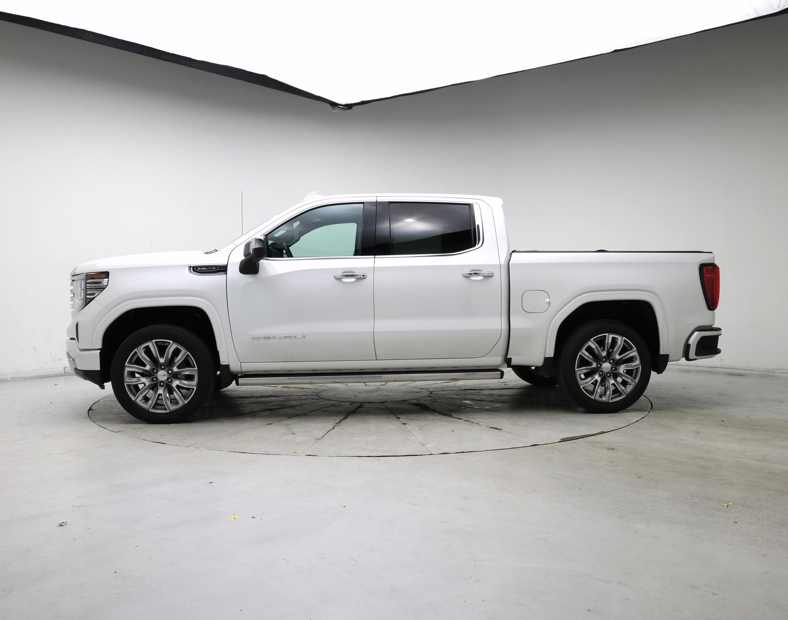 Thumbnail: 2024 GMC Sierra 1500 - 3