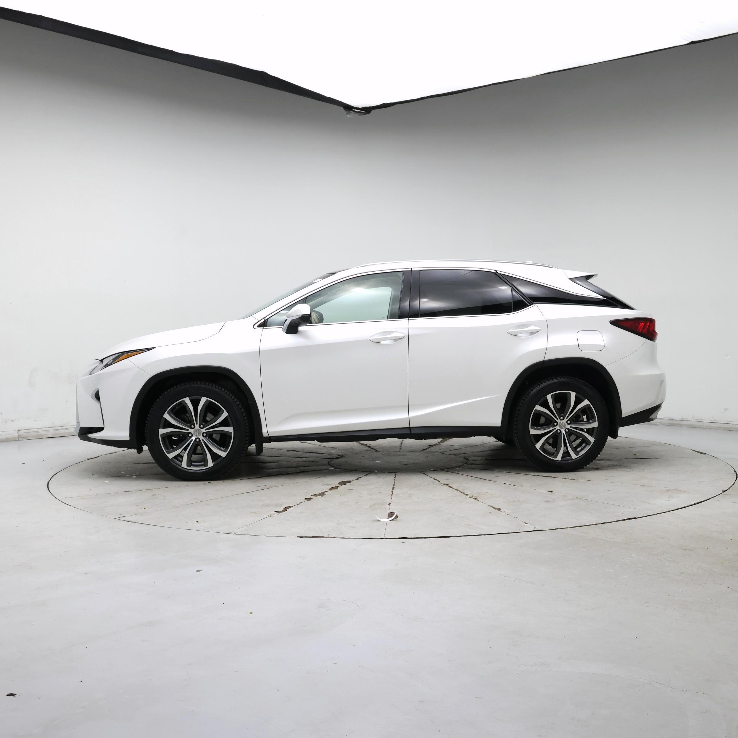 Thumbnail: 2017 Lexus RX - 3